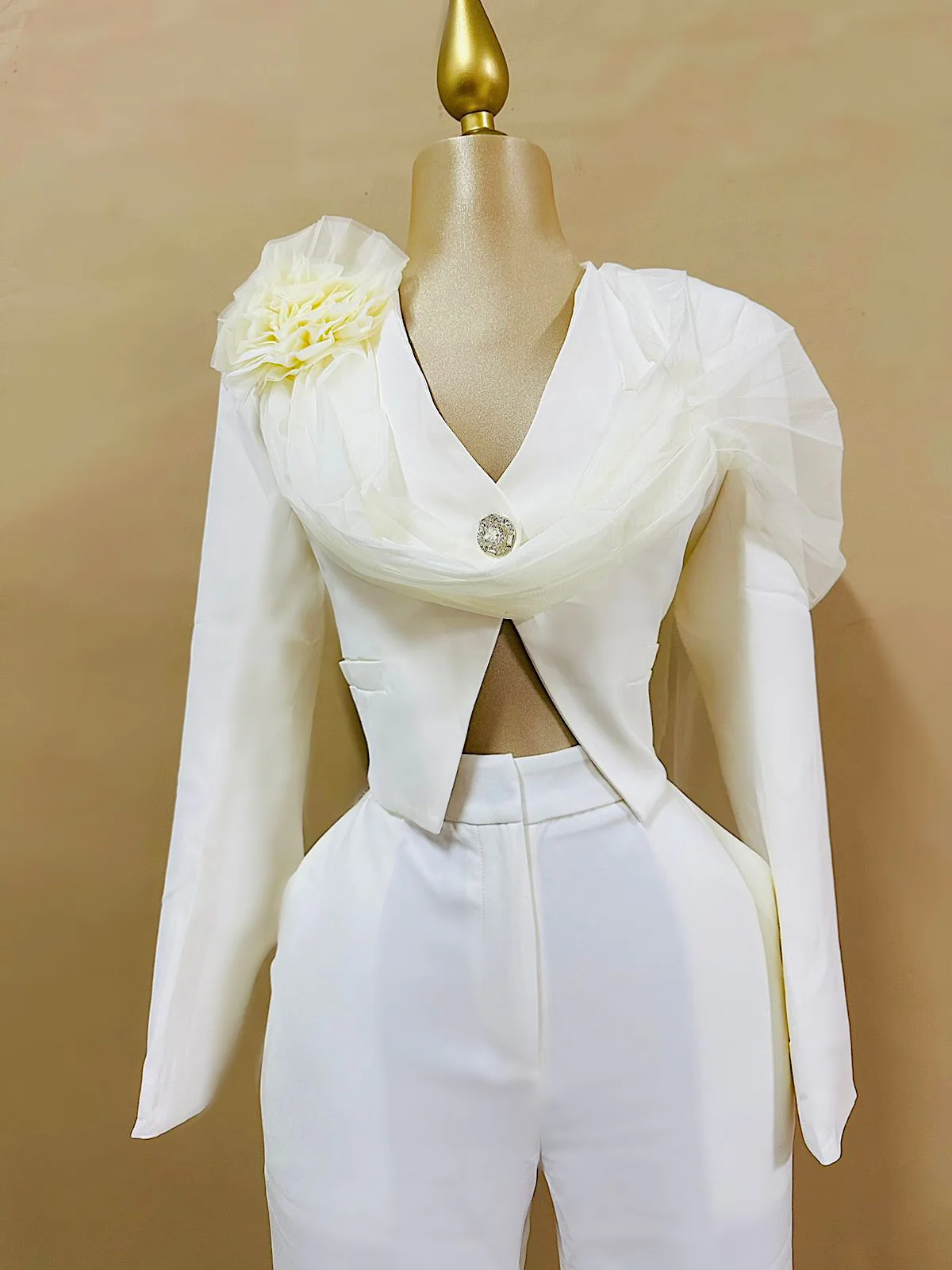 BLAZER BLANCO CON FLOR - Image 5