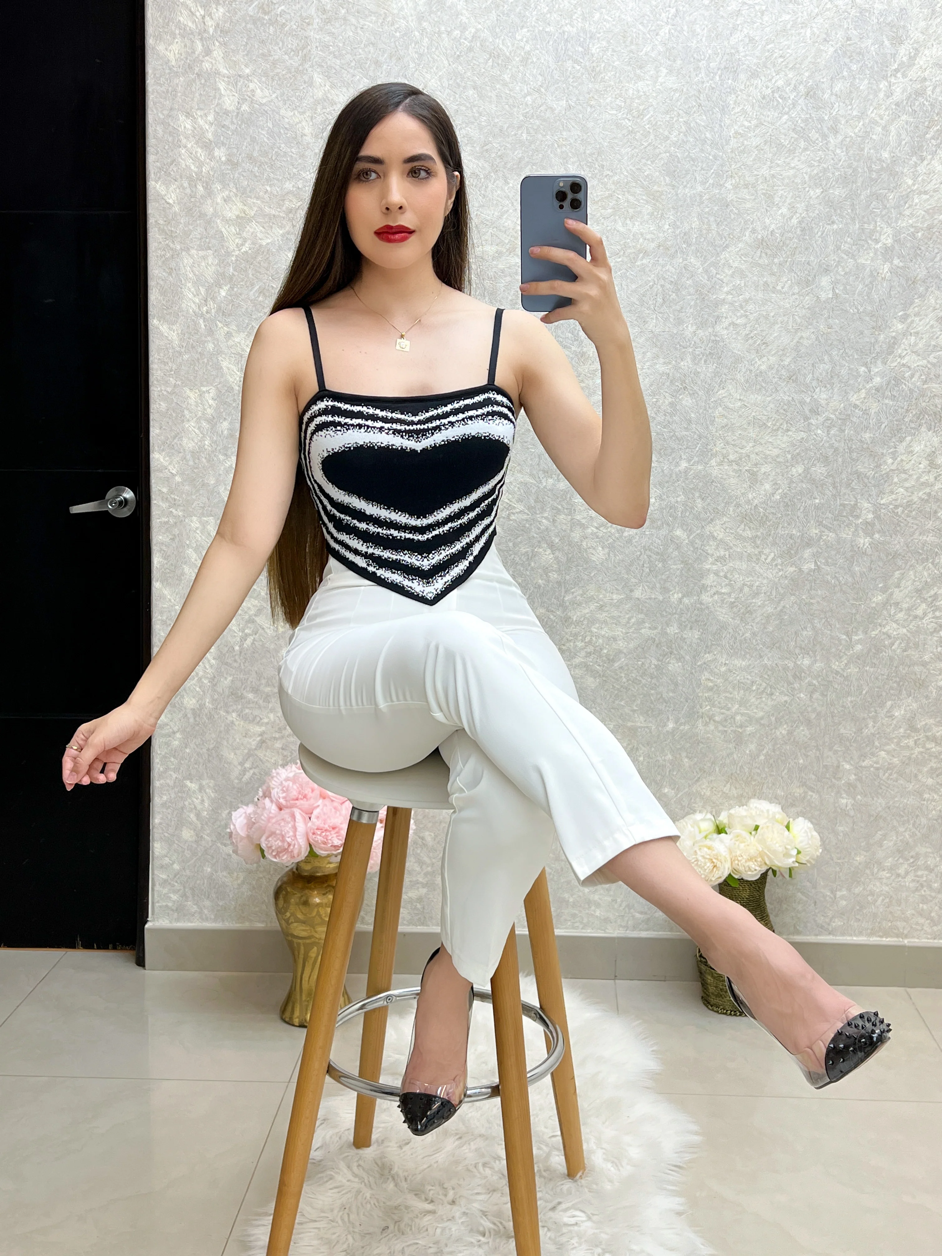 Blusa con corazón NEGRO - Image 2