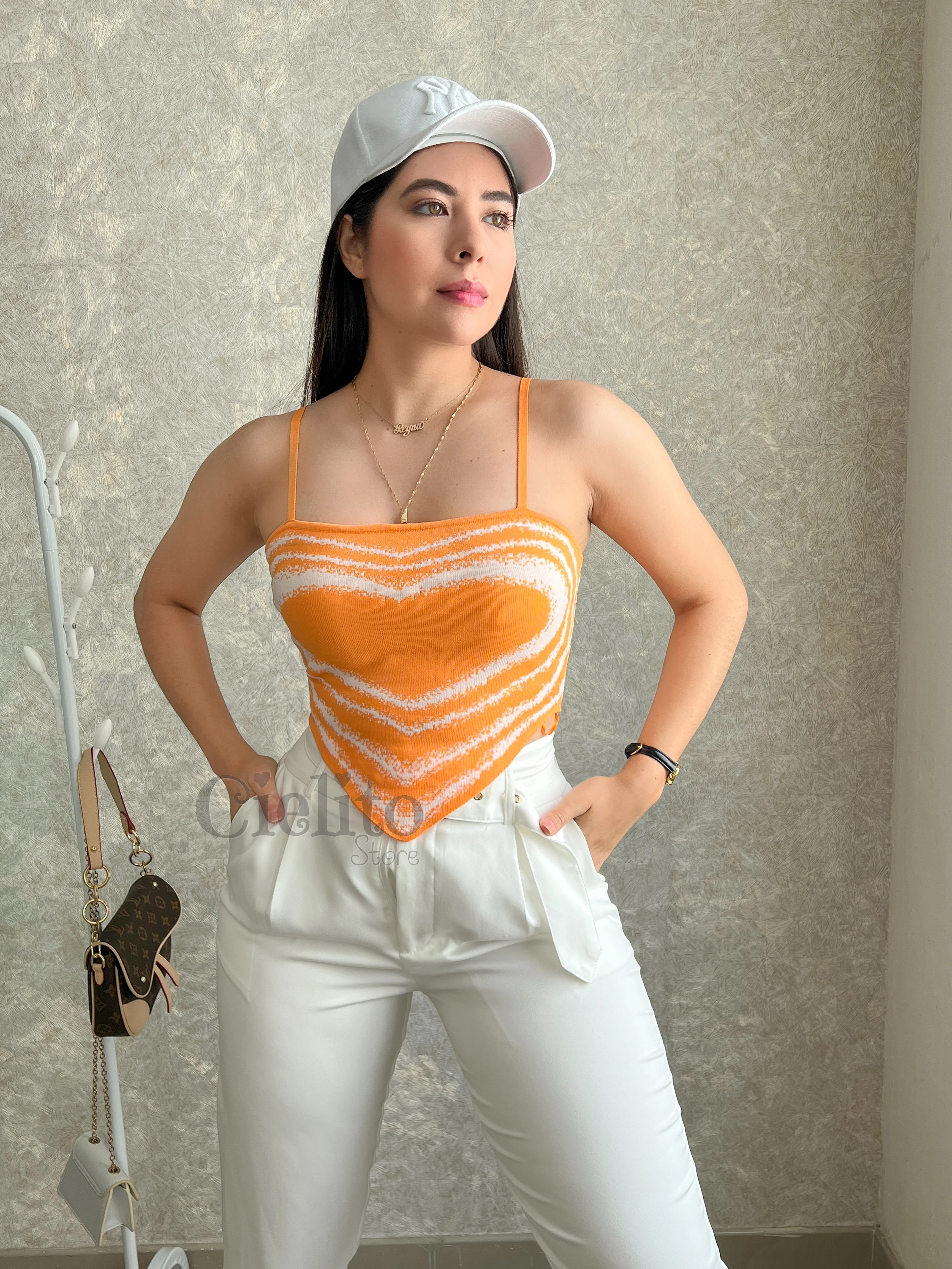 BLUSA NARANJA CON CORAZÓN - Image 2