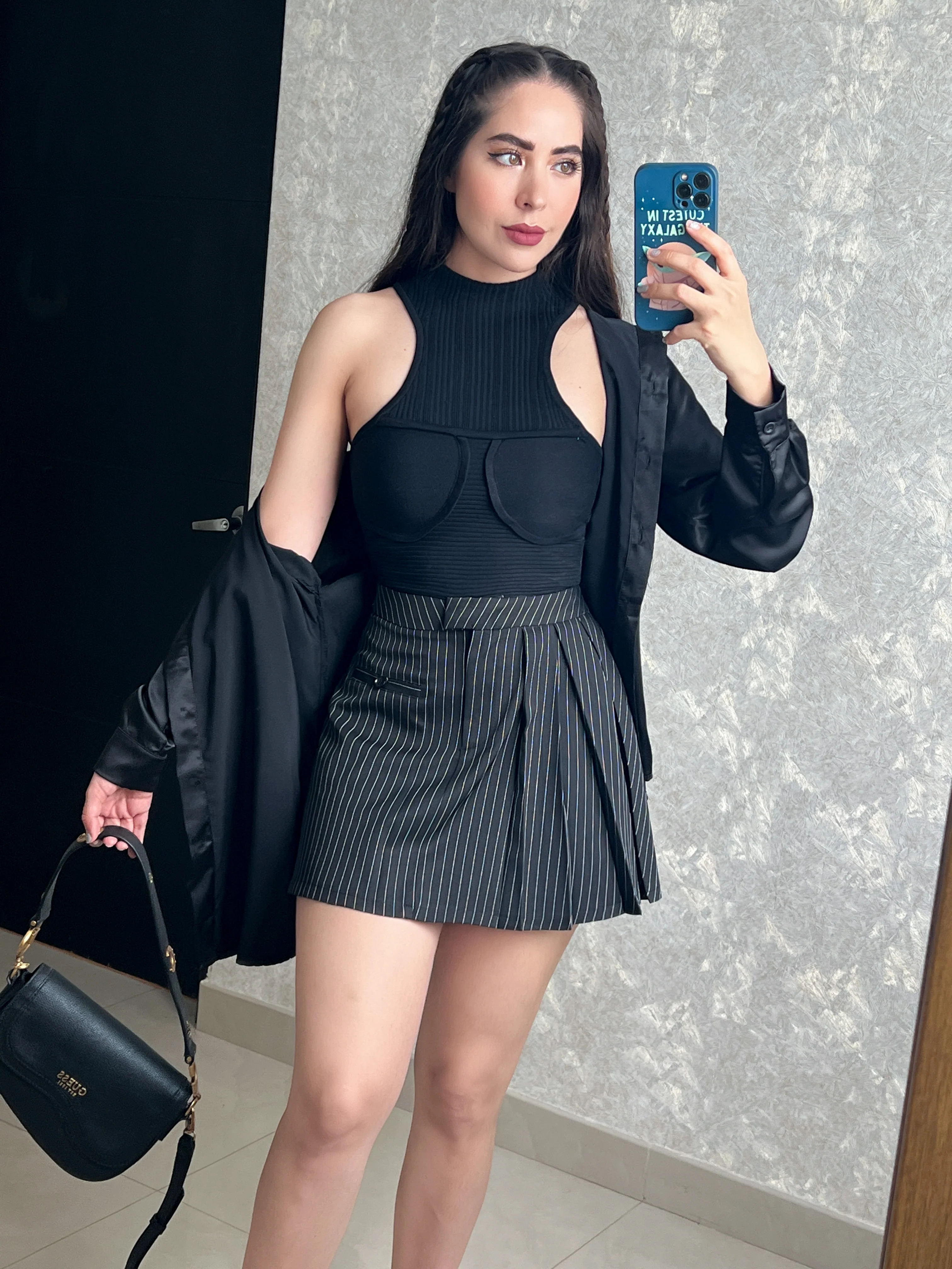 BLUSA NEGRA SIN MANGAS - Image 4