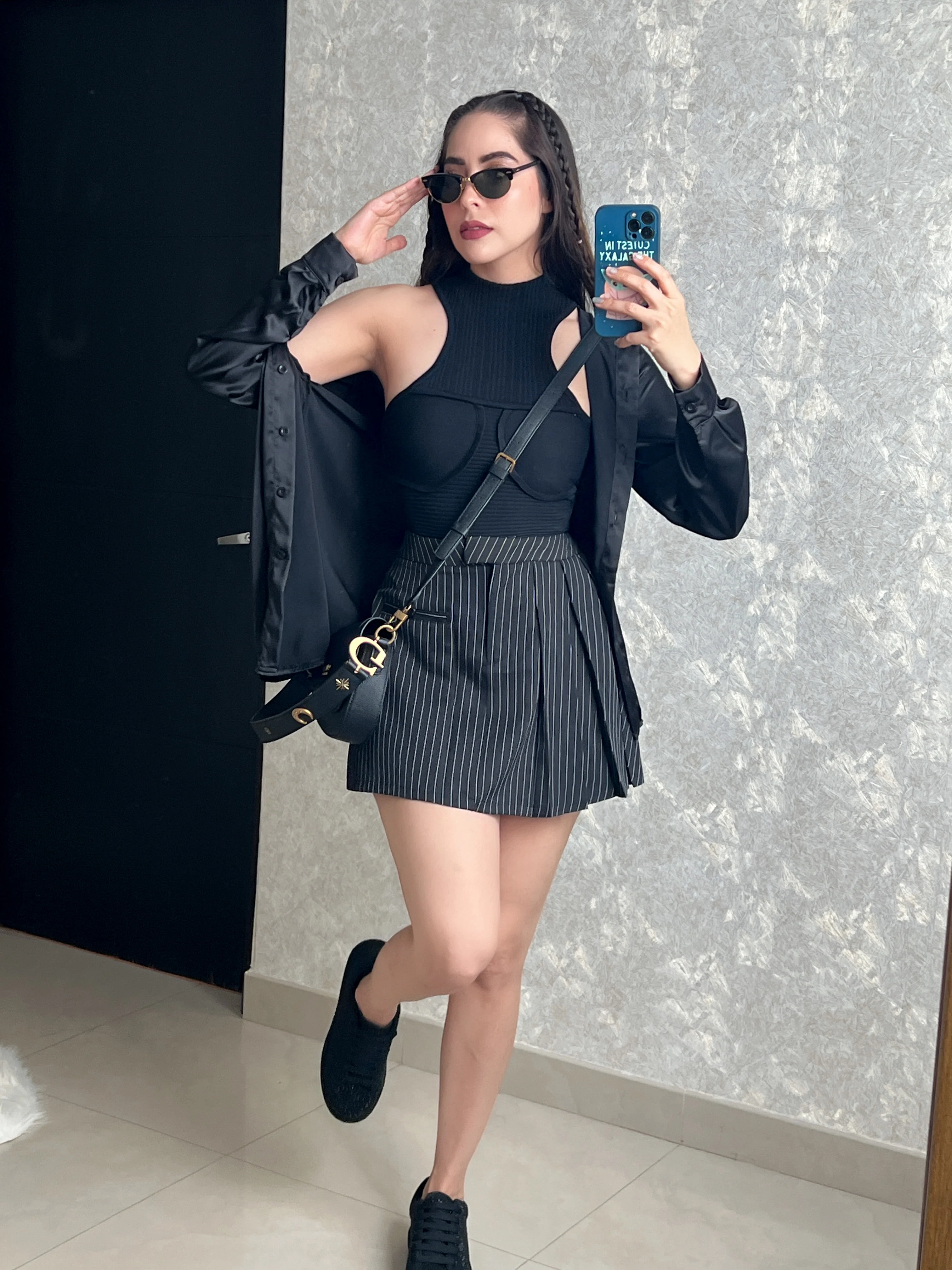 BLUSA NEGRA SIN MANGAS - Image 6