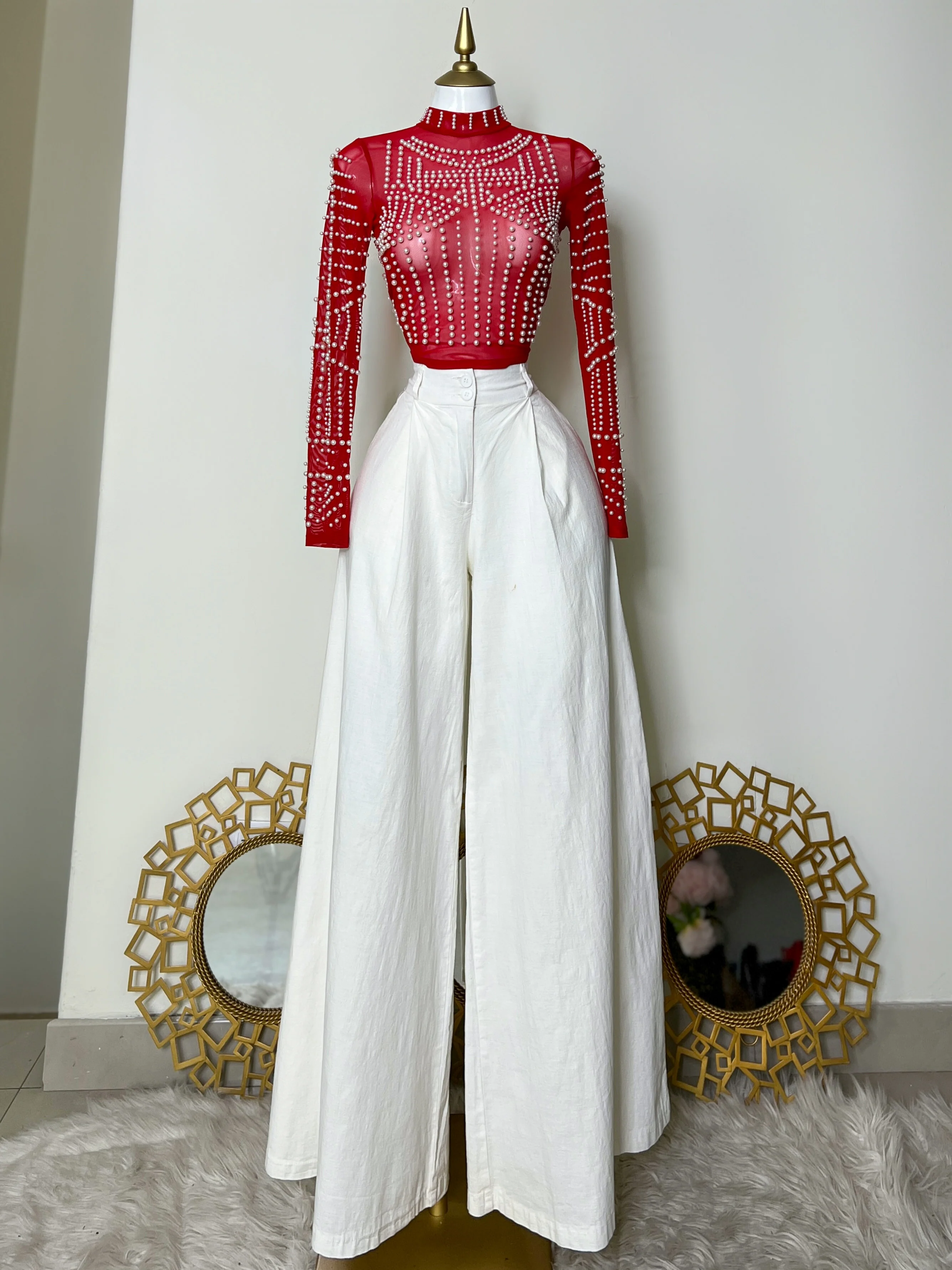 BLUSA ROJA CON PERLAS - Image 3