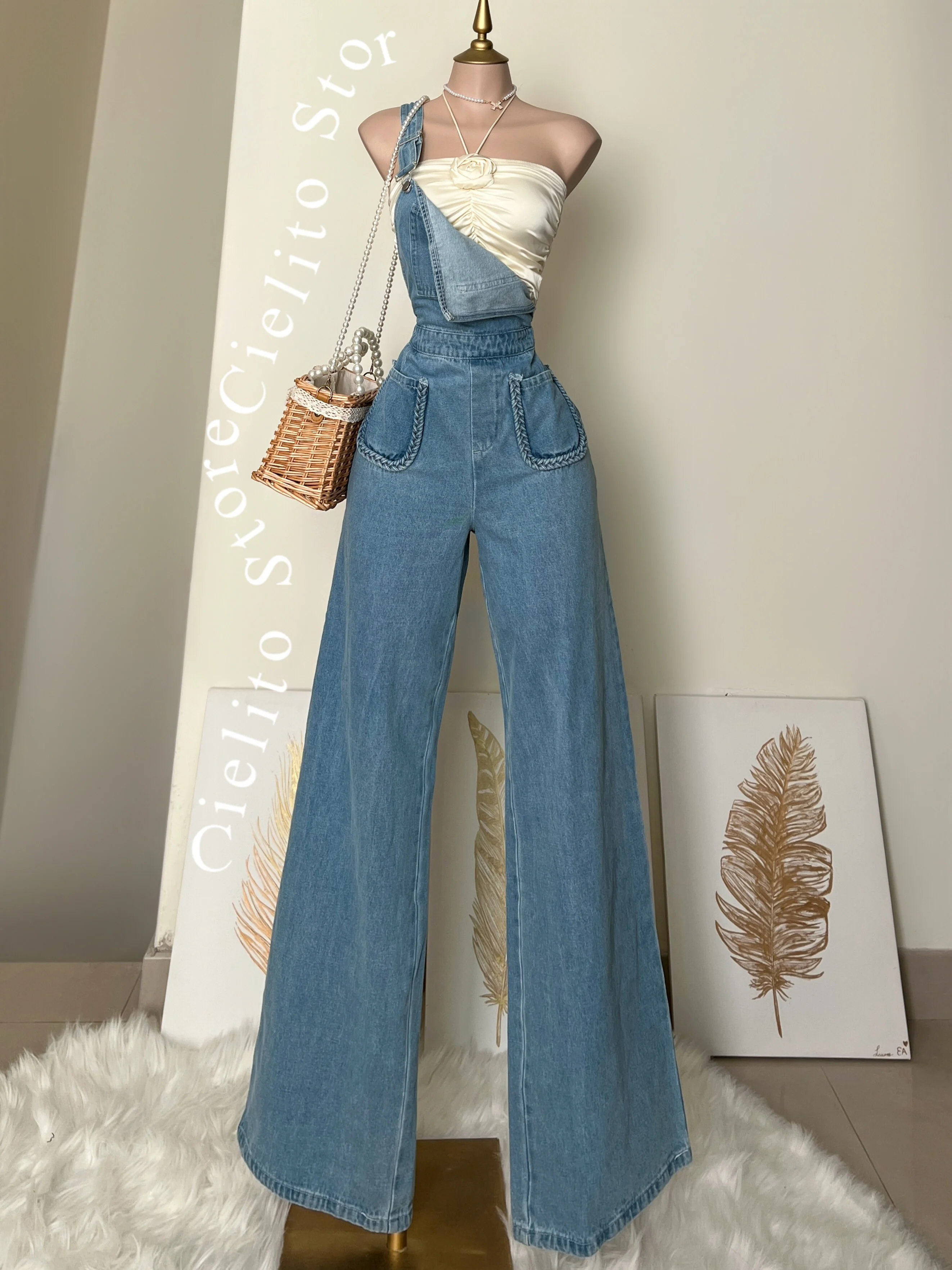 BLUSA SATINADA CON FLOR - Image 3