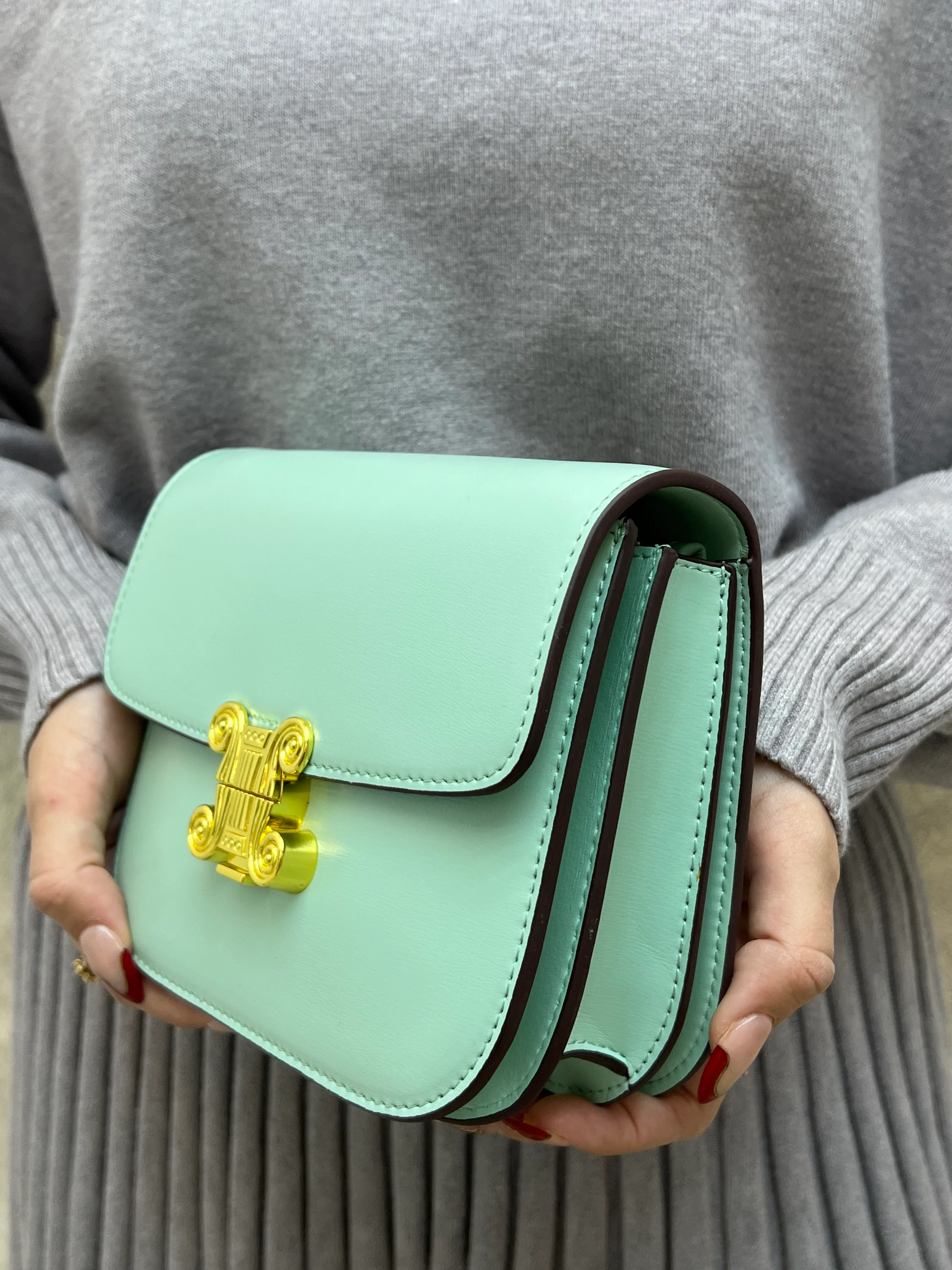 BOLSO AQUA CON CORREA - Image 2