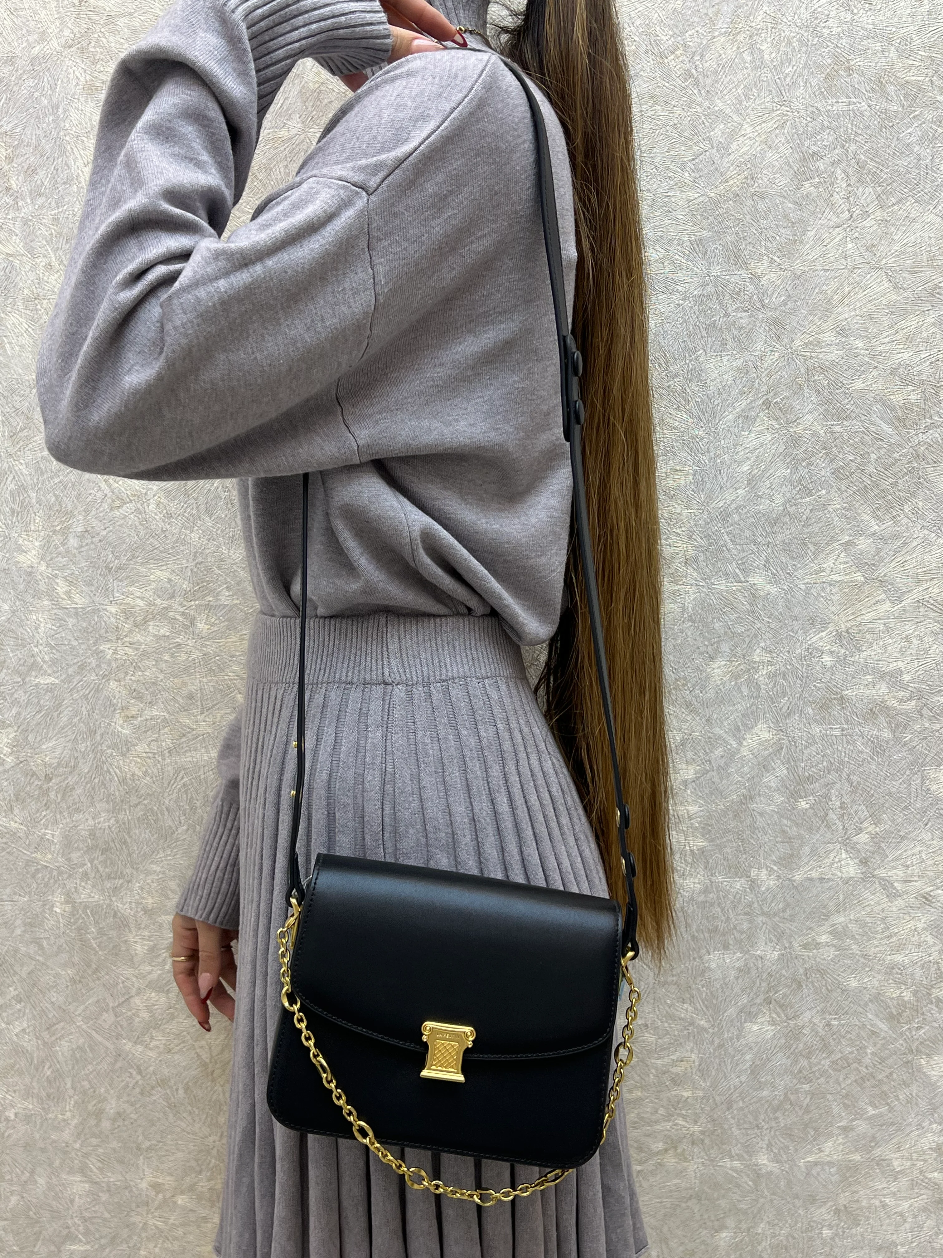 BOLSO CON CORREA NEGRO - Image 3