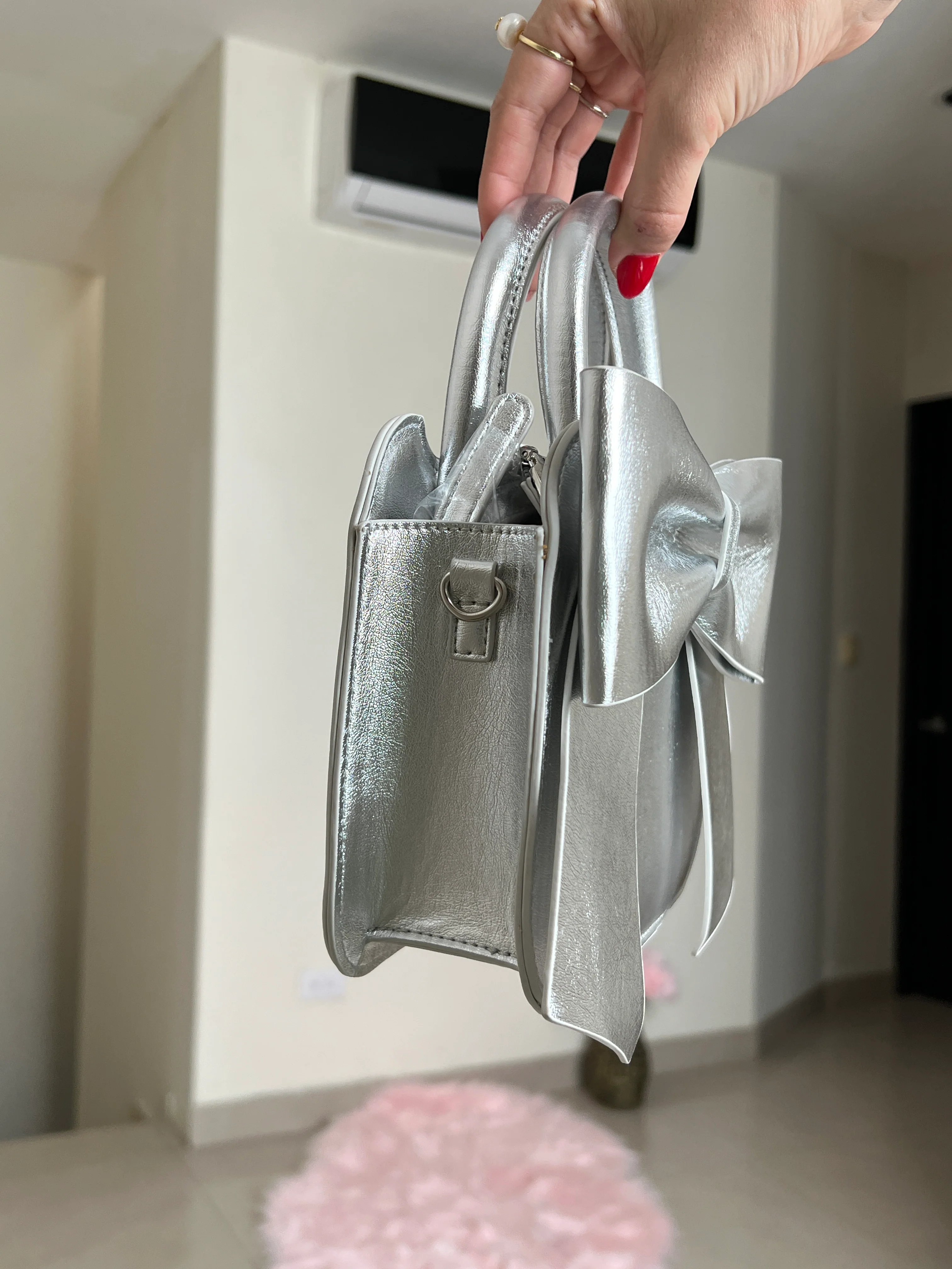 BOLSO DE MOÑO PLATEADO - Image 2