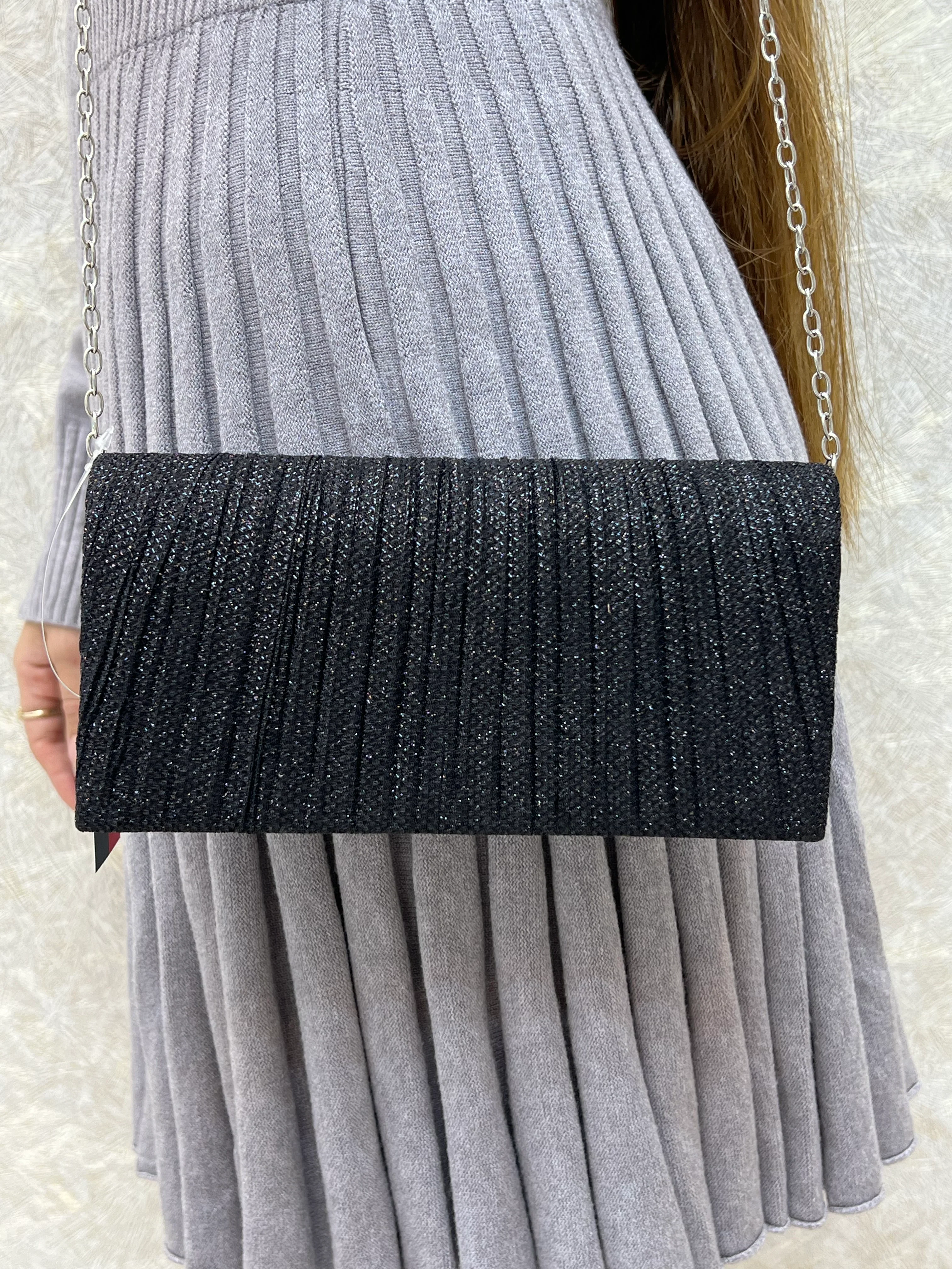 BOLSO NEGRO CON BRILLO - Image 2
