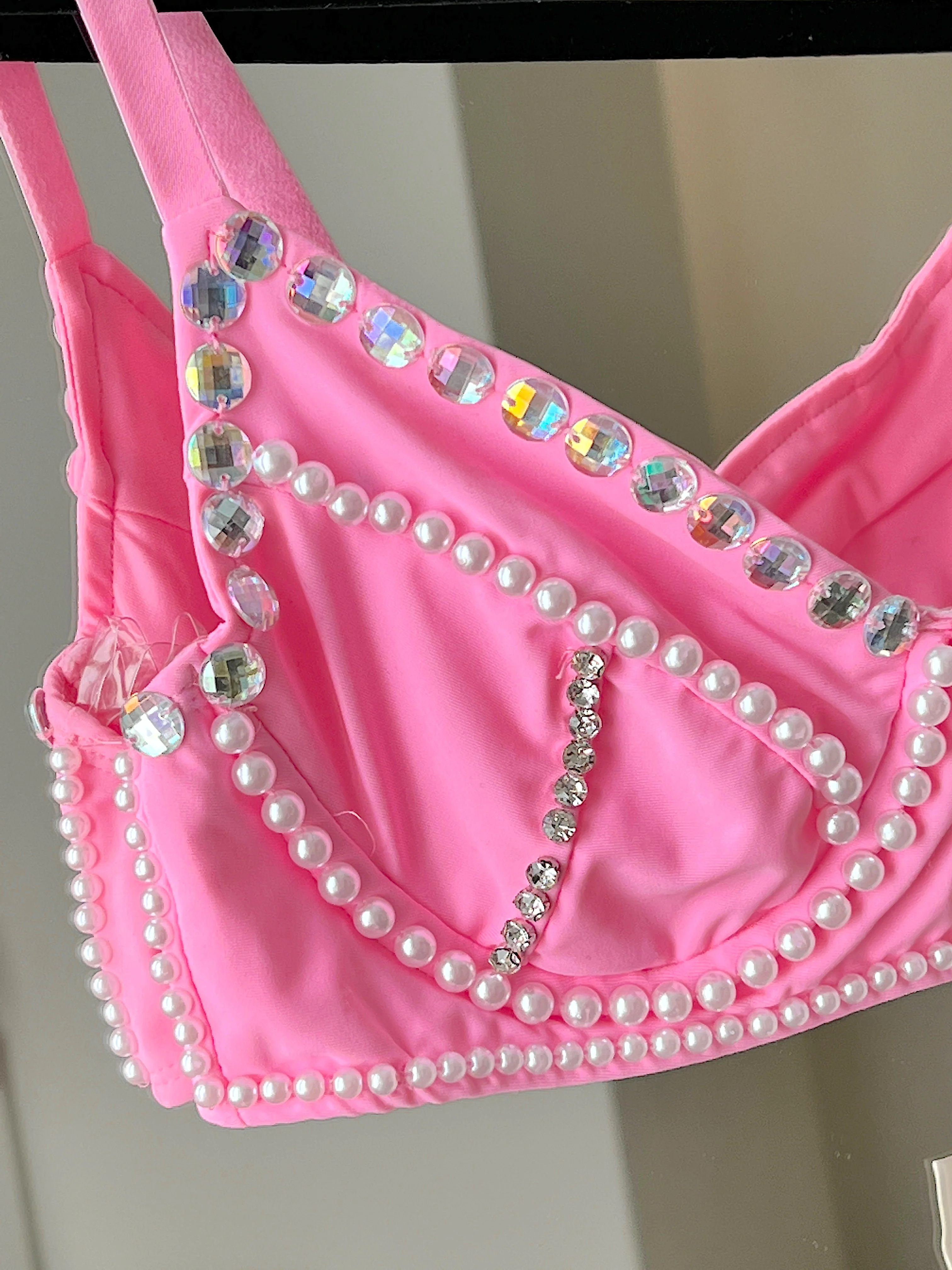 Bralette rosa de perlas - Image 2