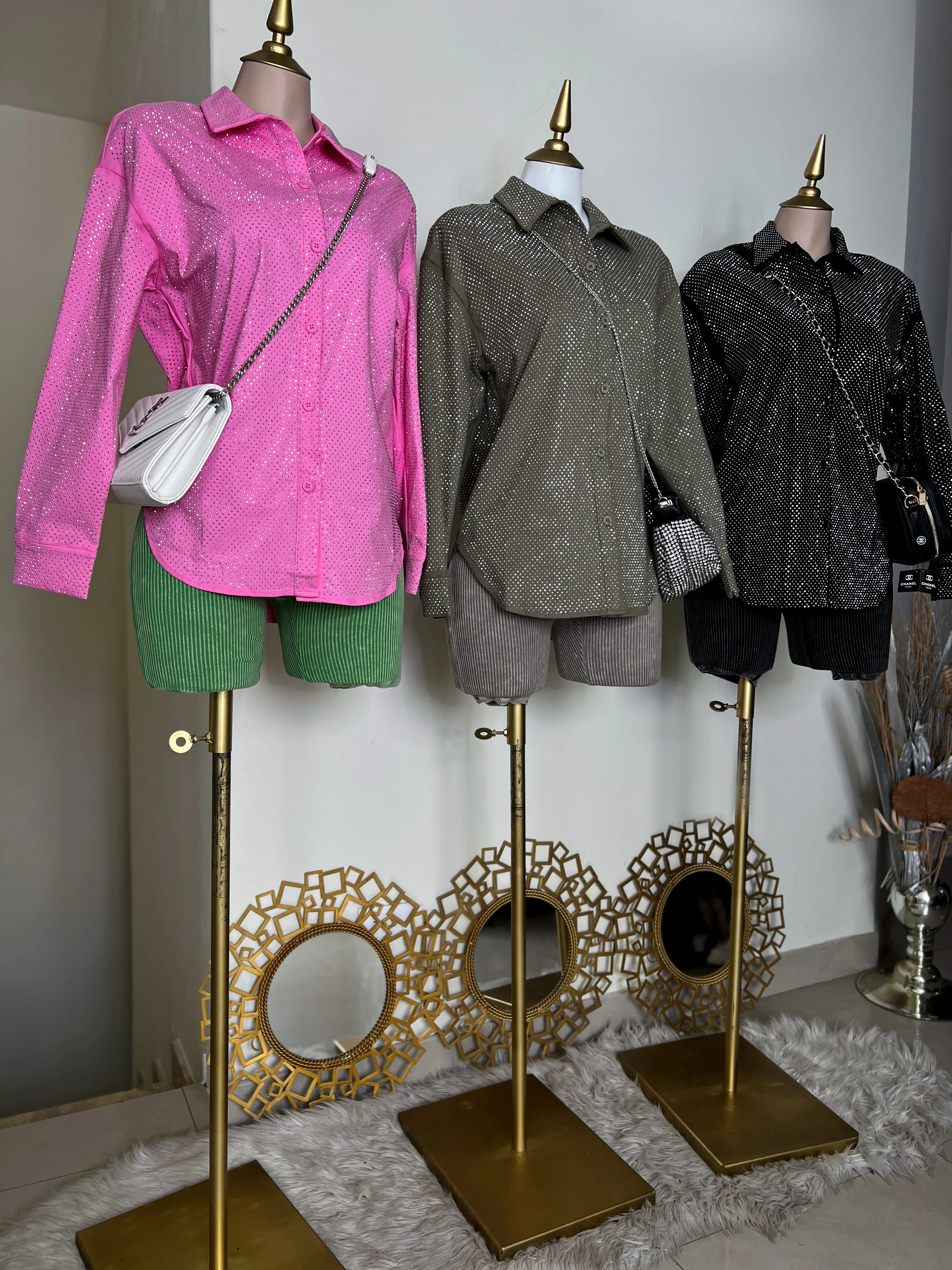 CAMISA DE PEDRERÍA CON BOLSAS - Image 2