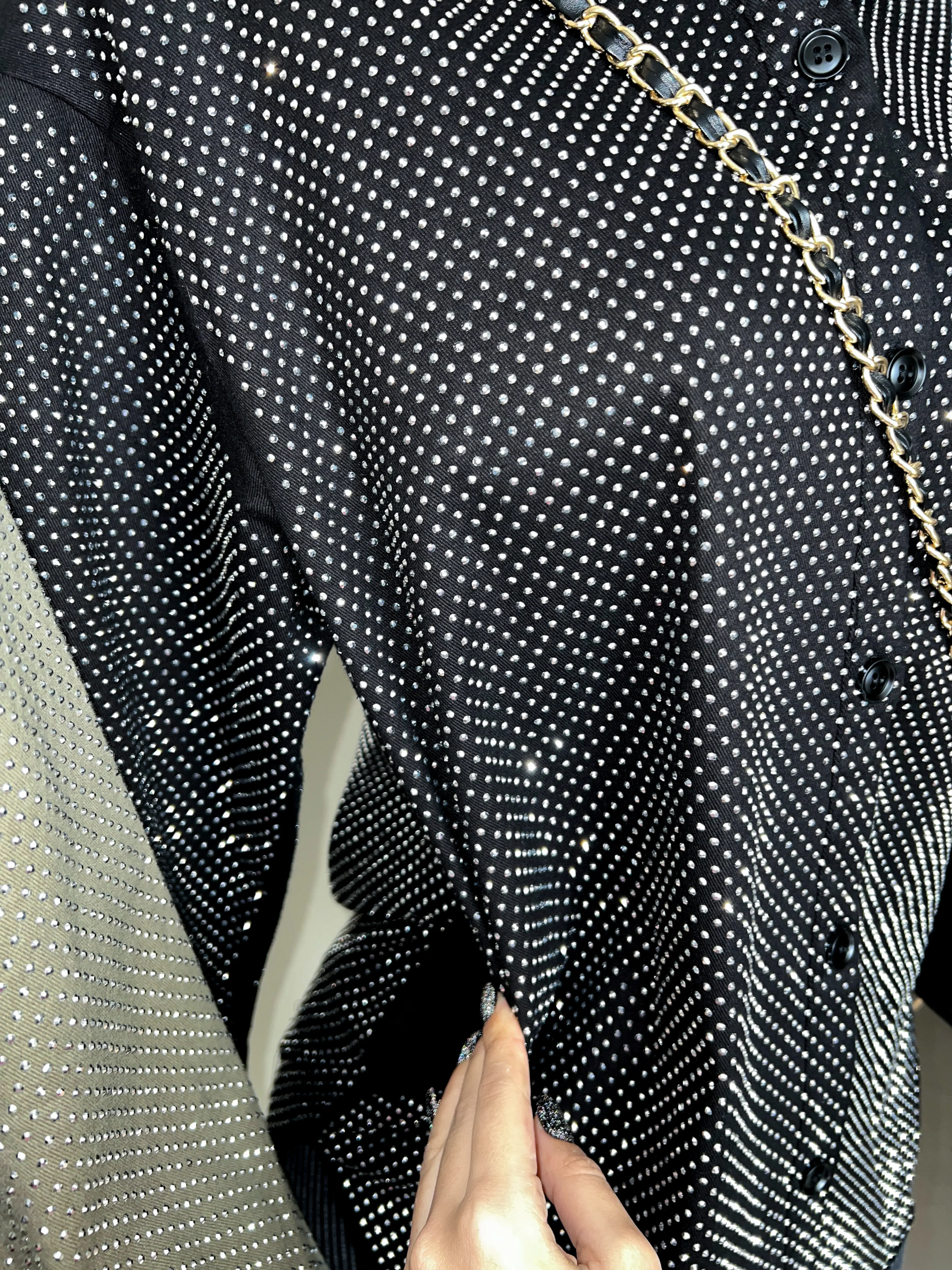CAMISA DE PEDRERÍA CON BOLSAS - Image 6