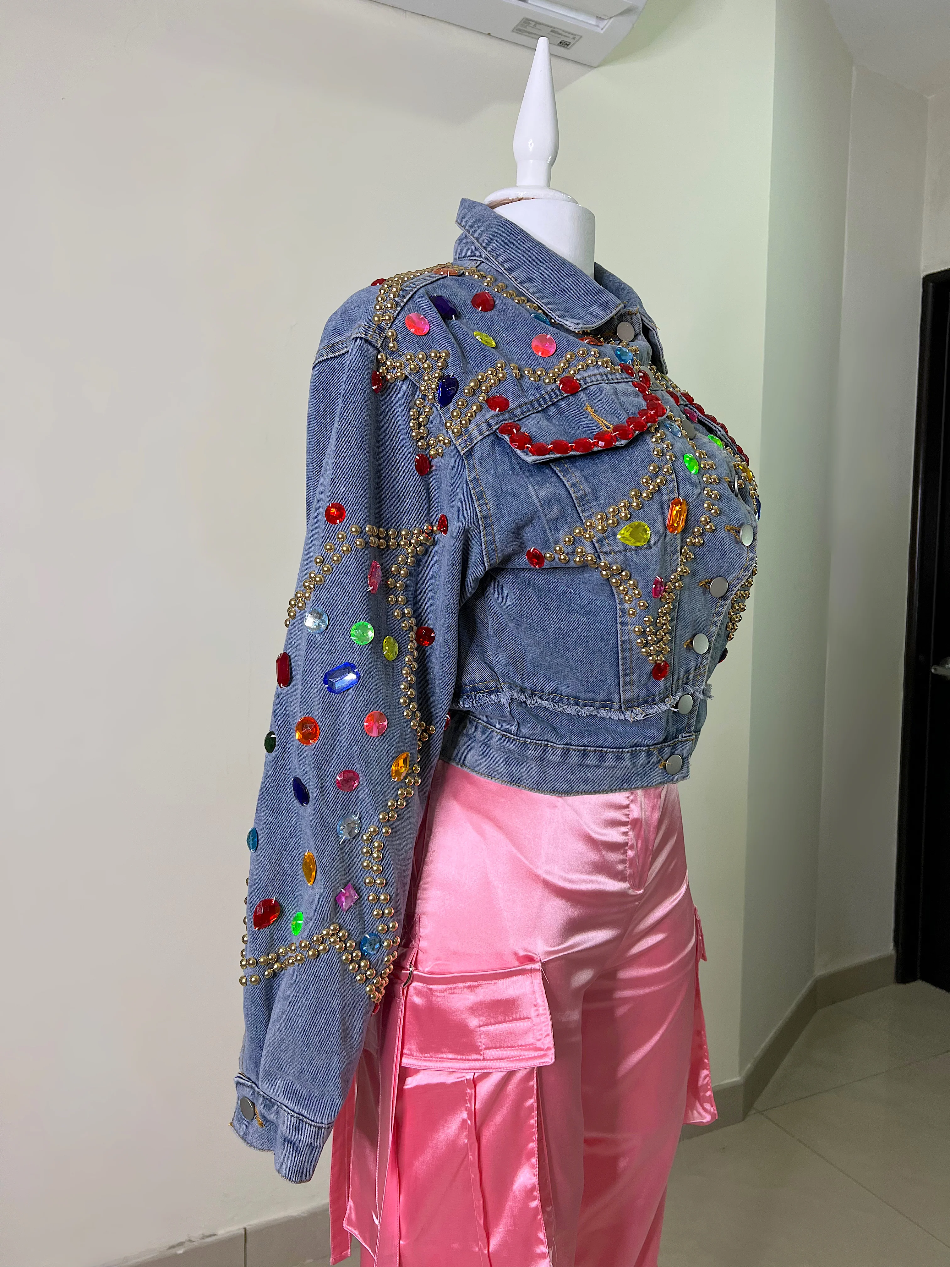 CHAQUETA CON PEDRERÍA - Image 6