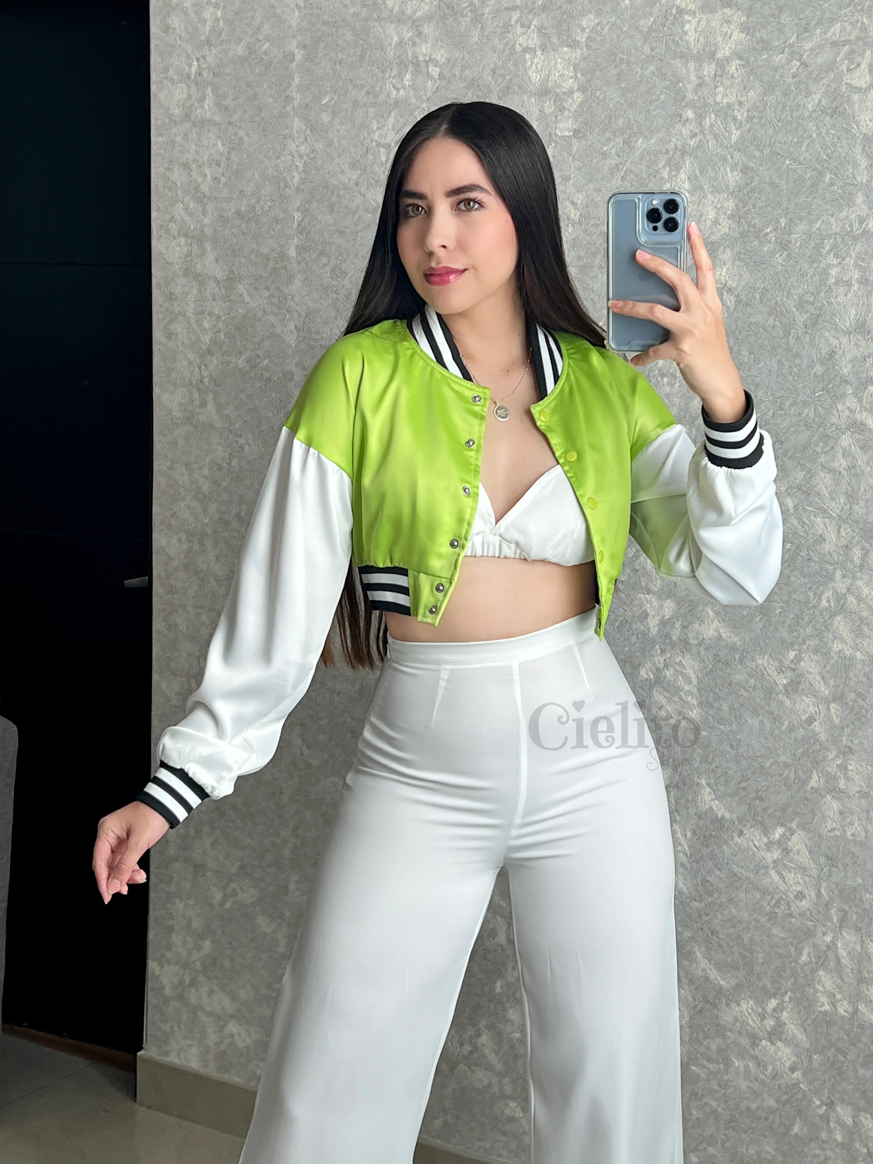 CHAQUETA VERDE SATINADA - Image 3
