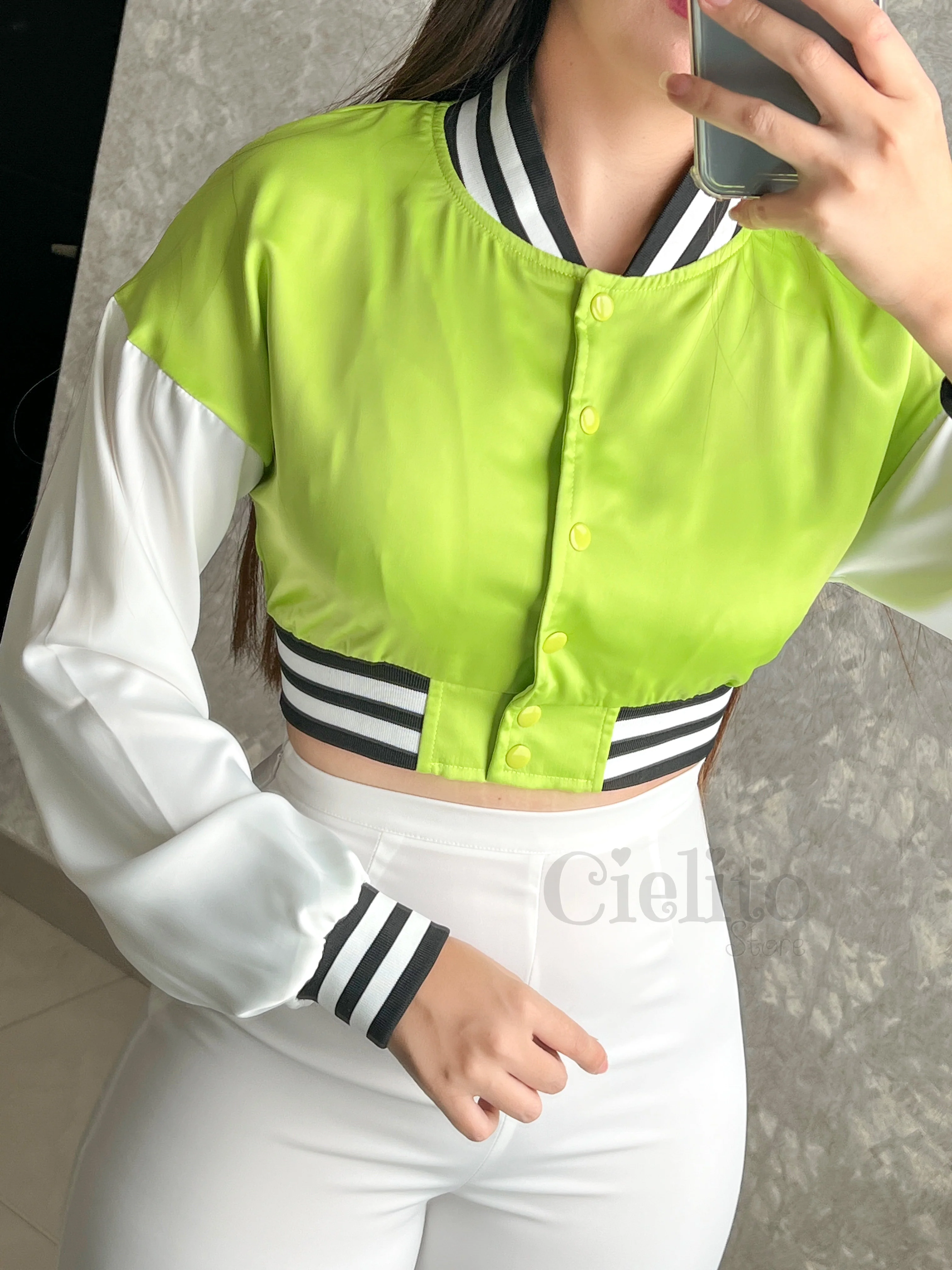 CHAQUETA VERDE SATINADA - Image 5