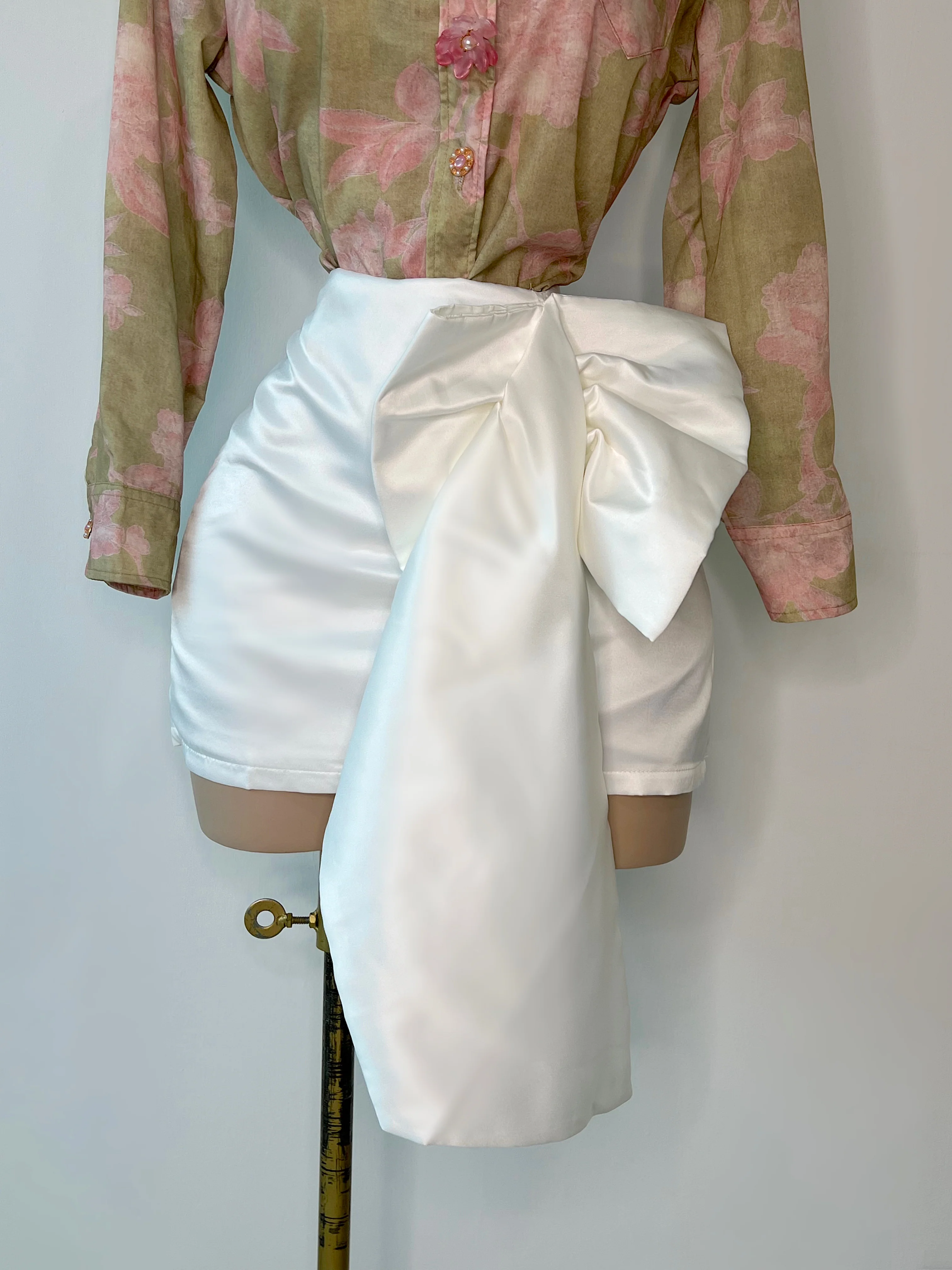 FALDA BLANCA CON MOÑO - Image 2