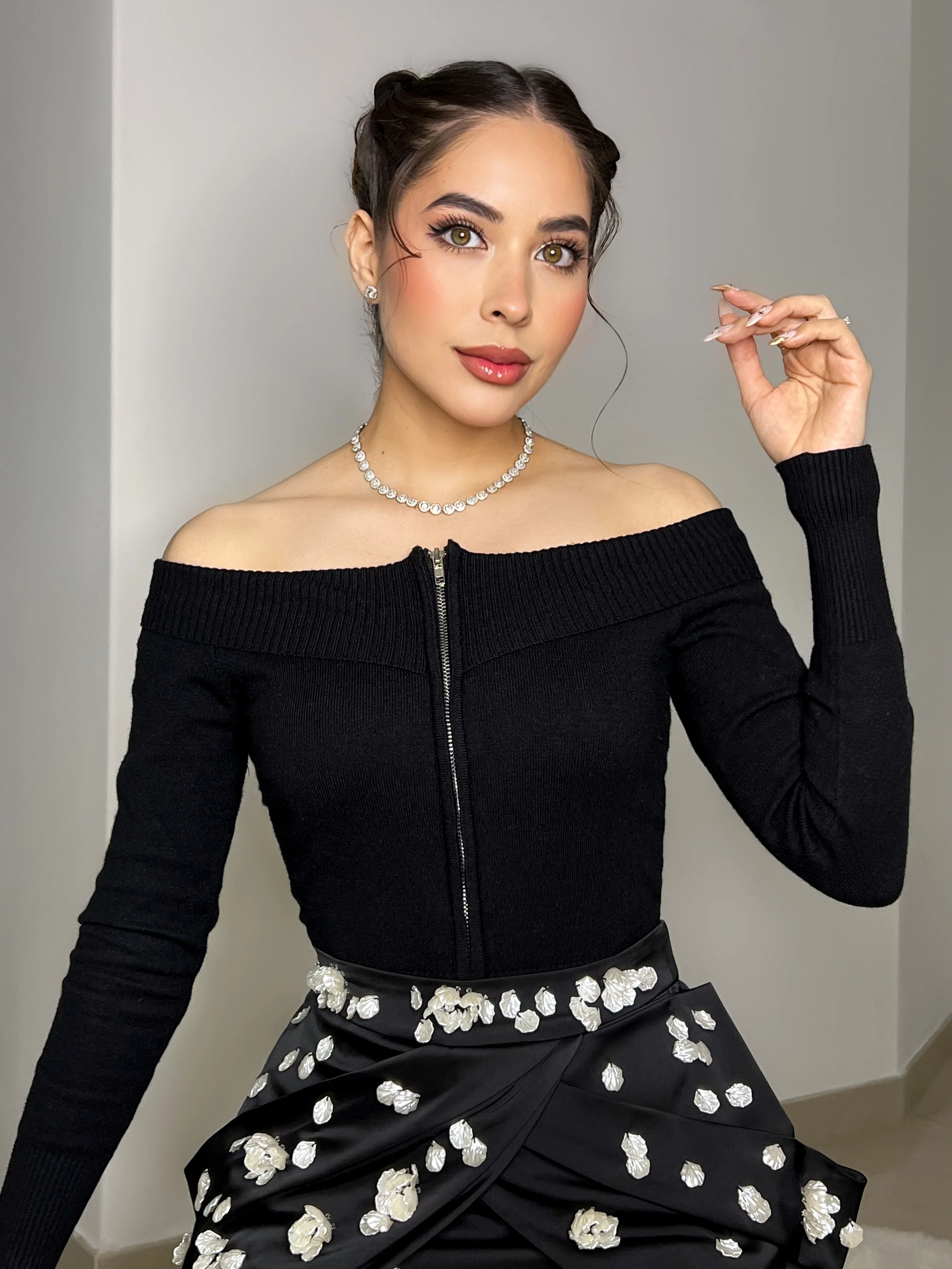 FALDA NEGRA CON FLOR - Image 4