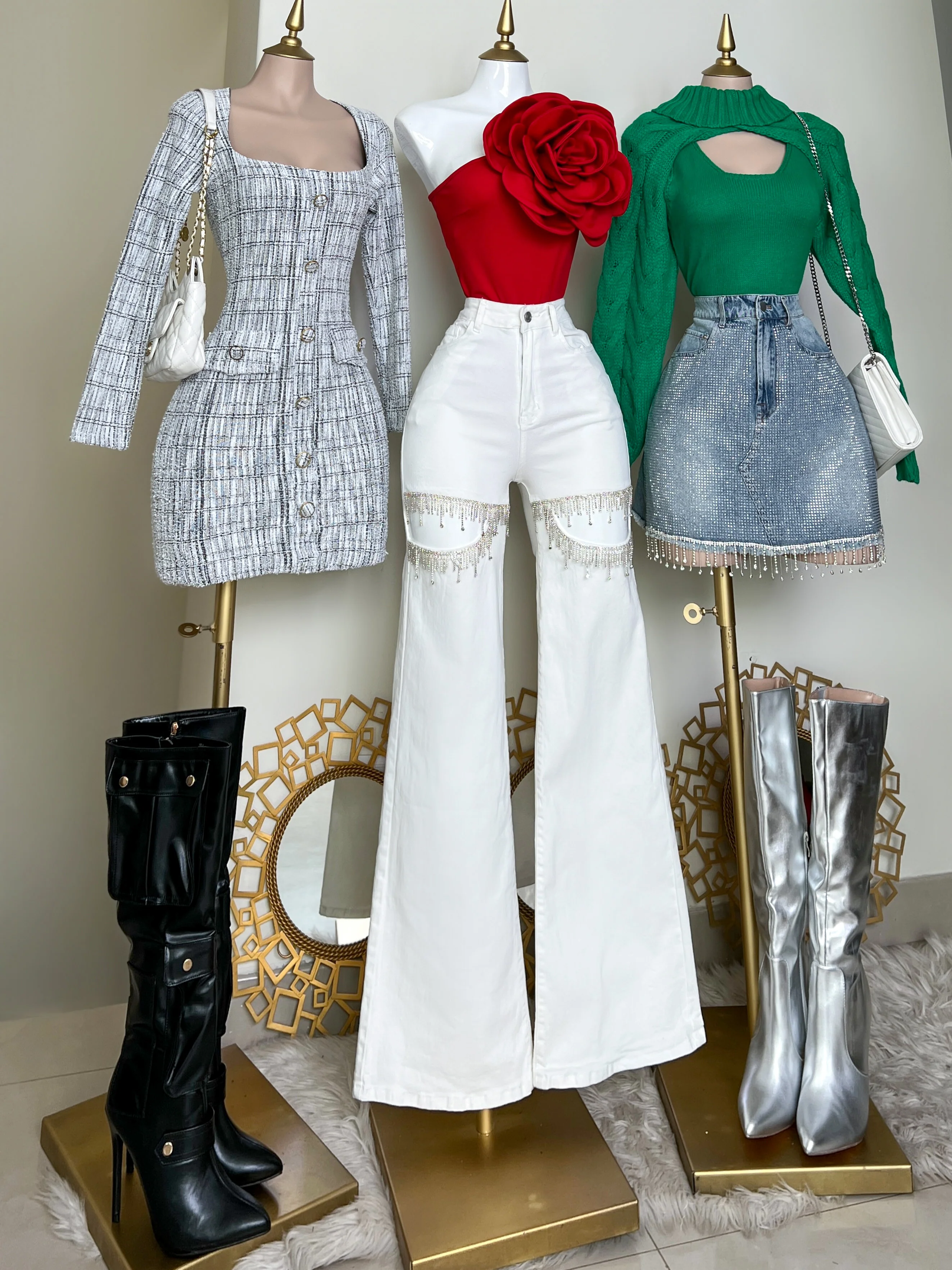 PANTALÓN BLANCO CON PEDRERÍA - Image 4