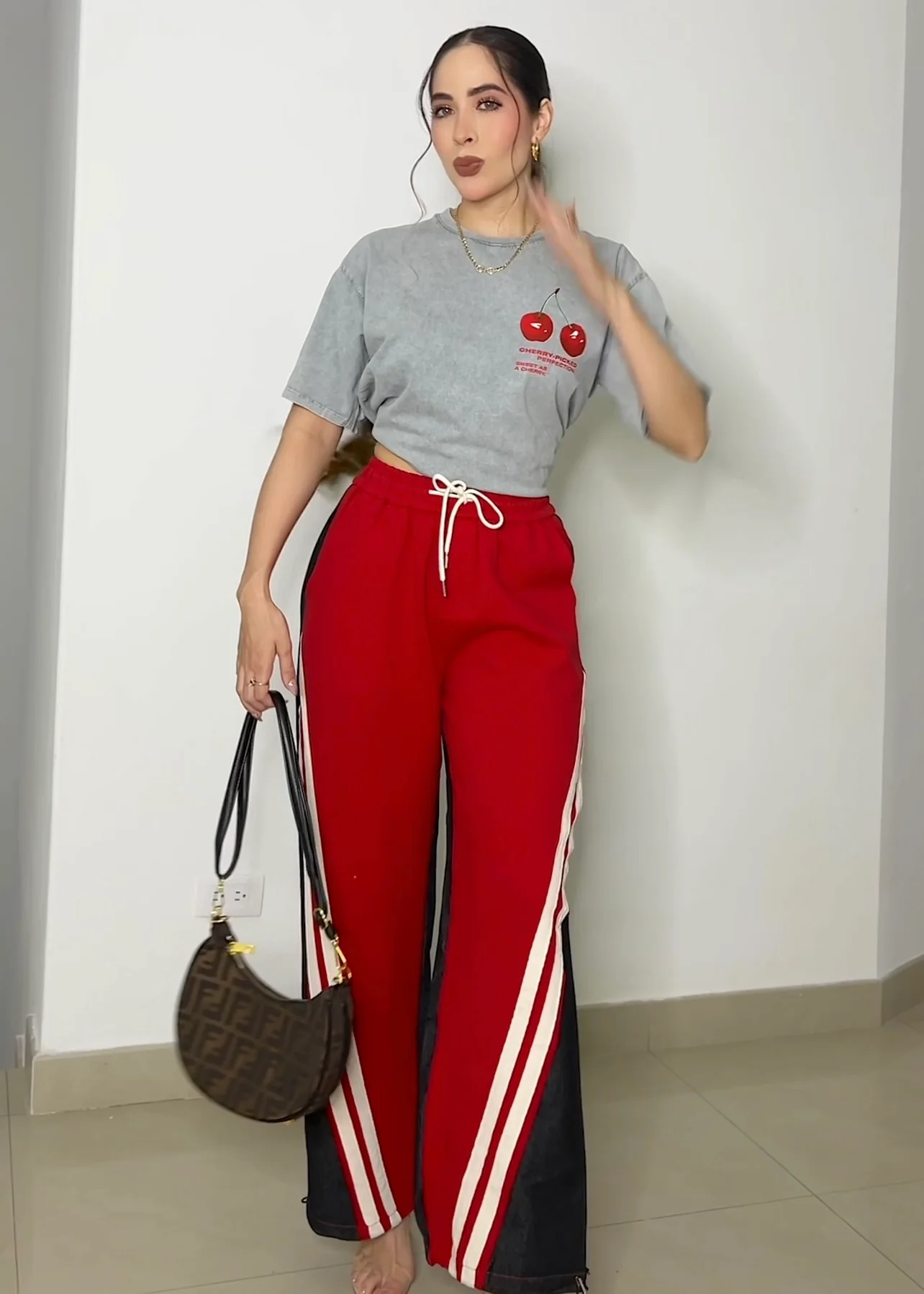 PANTALÓN ROJO CON DENIM - Image 4
