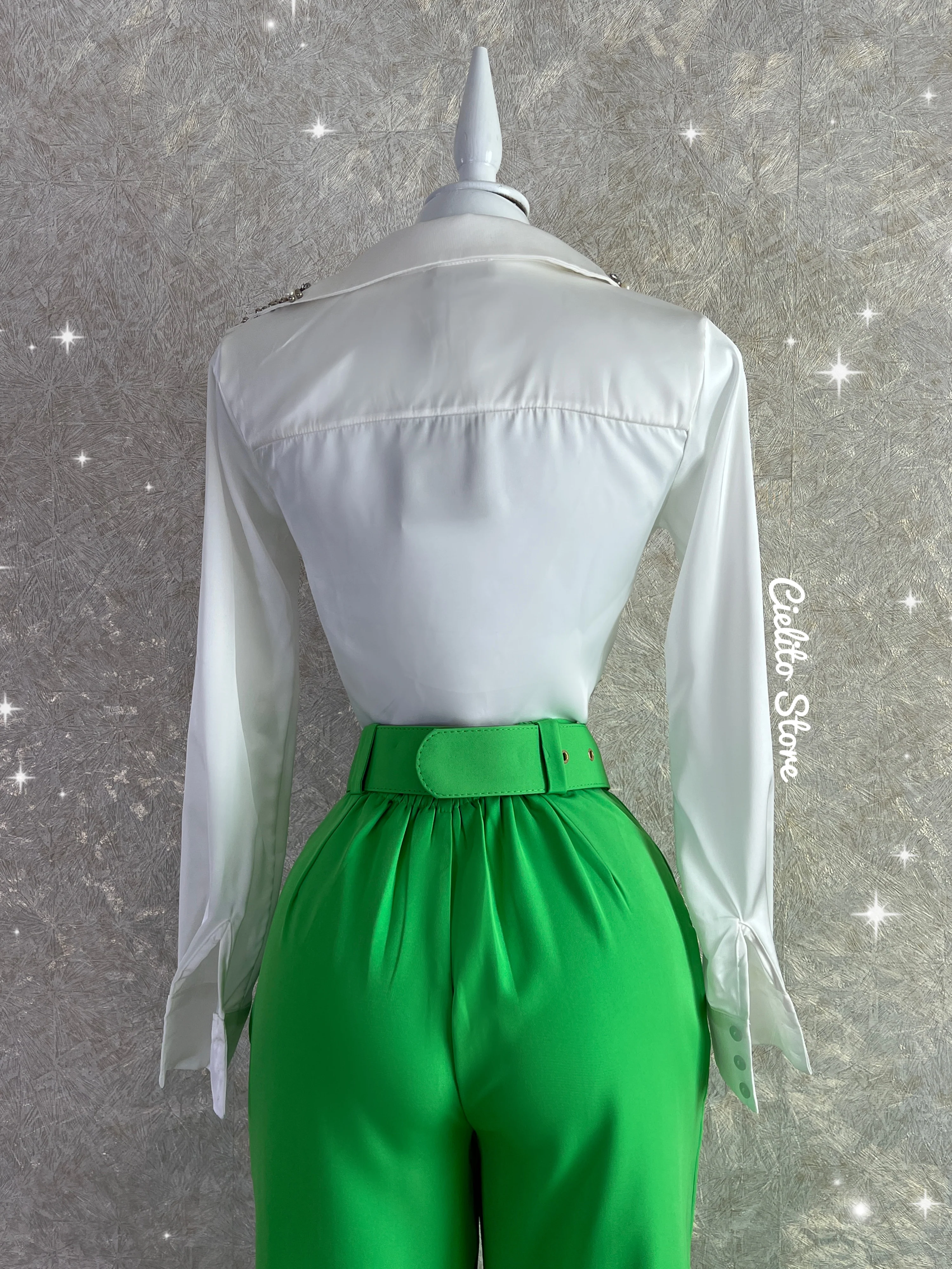 PANTALÓN VERDE CON CINTURON - Image 3