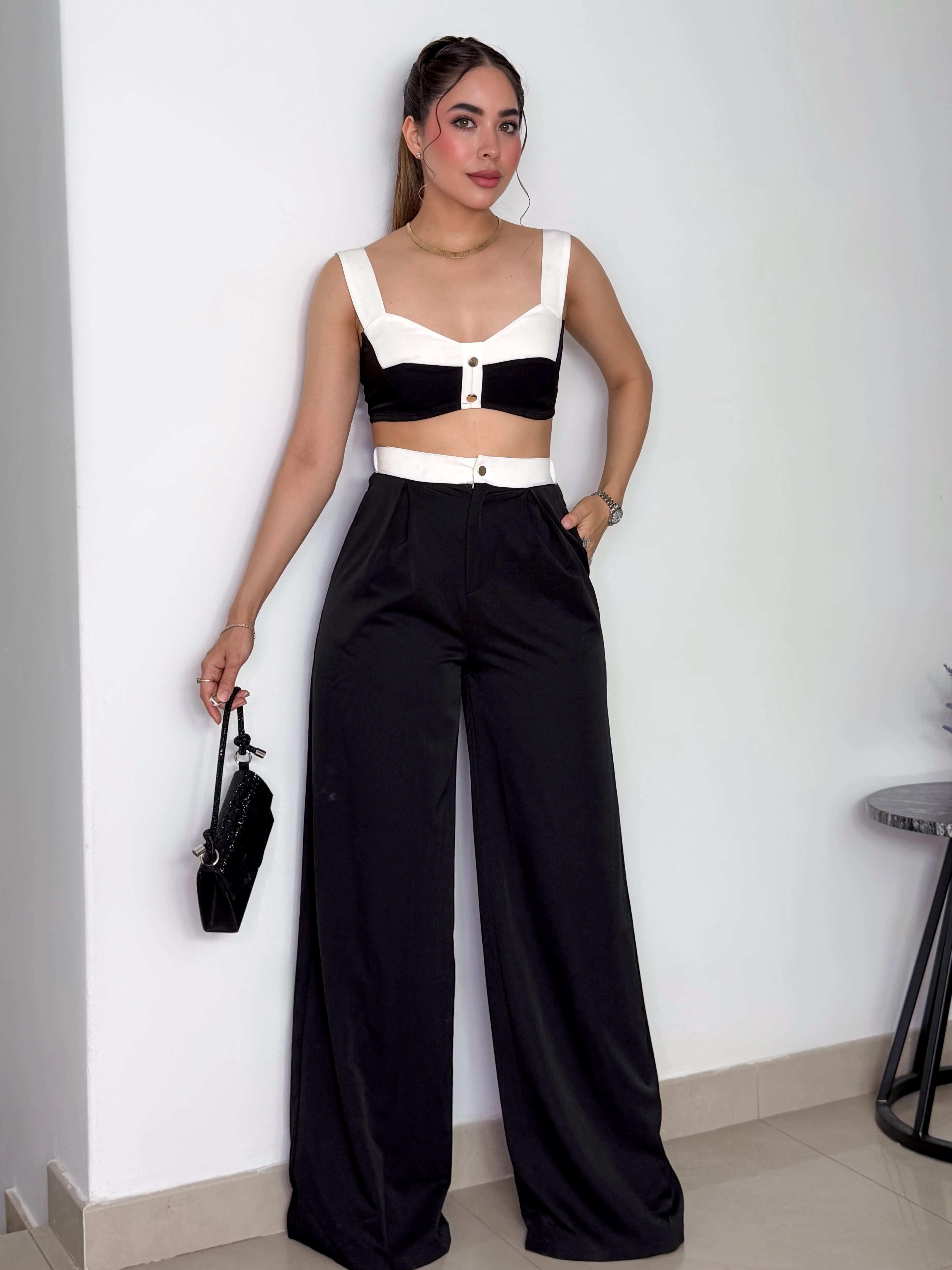 SET MANUELA