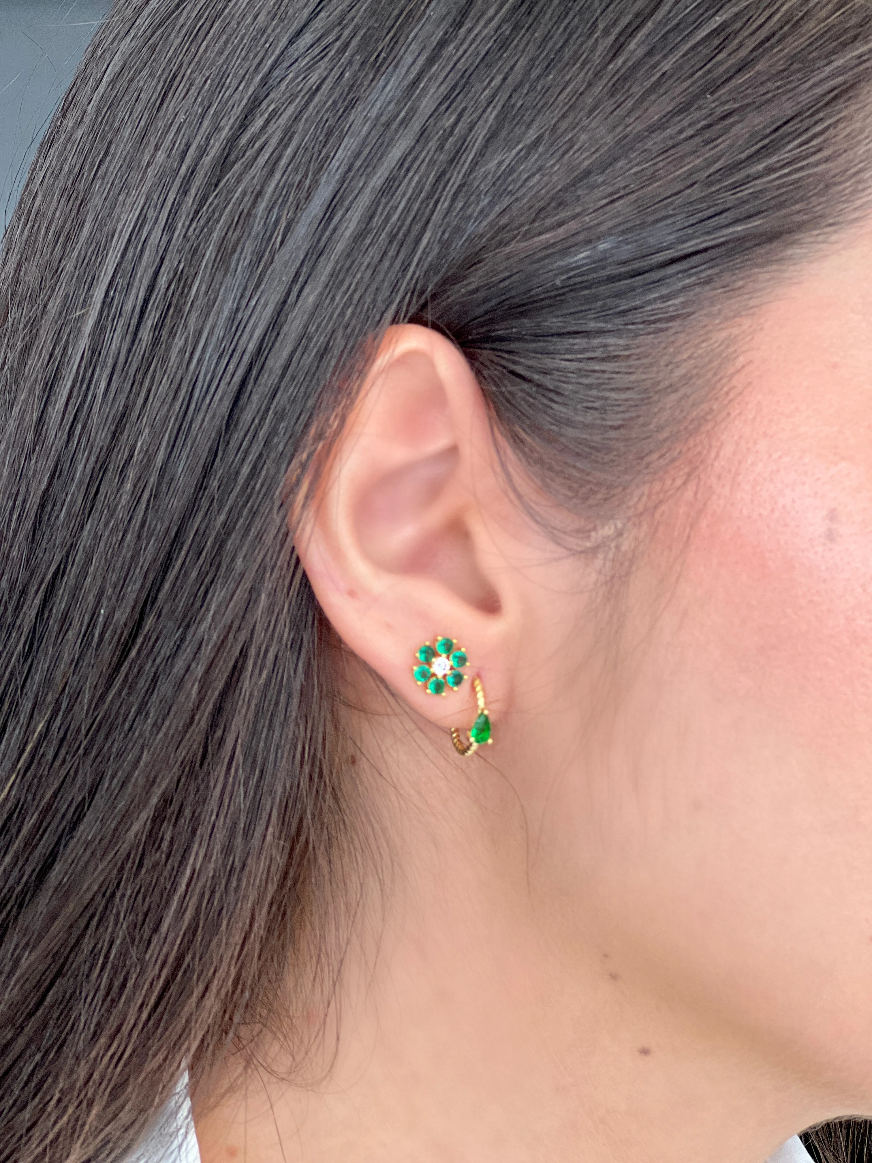 Set de piercing con piedra verde - Image 2