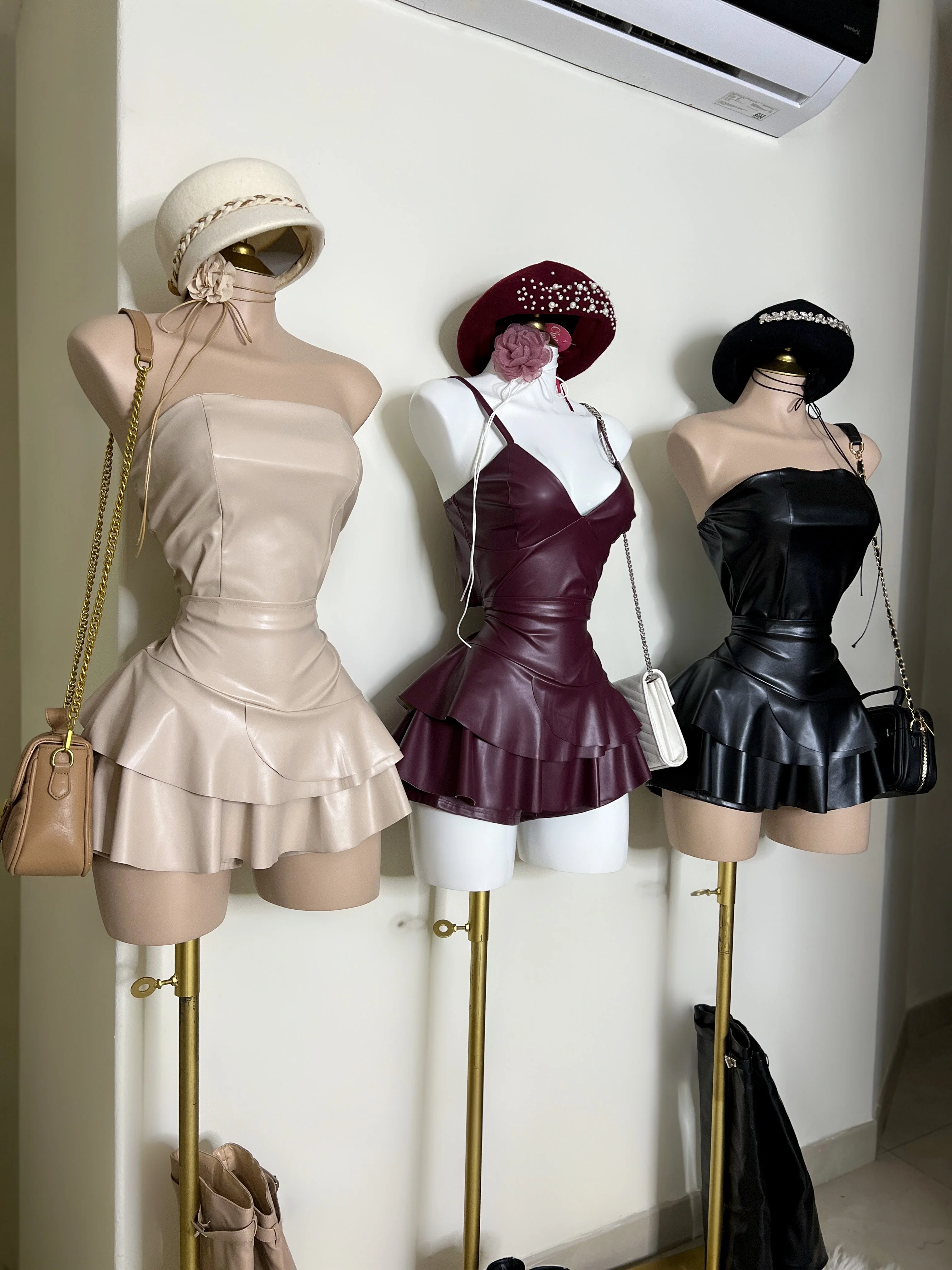 SET LIGTH BEIGE VINIPIEL - Image 9