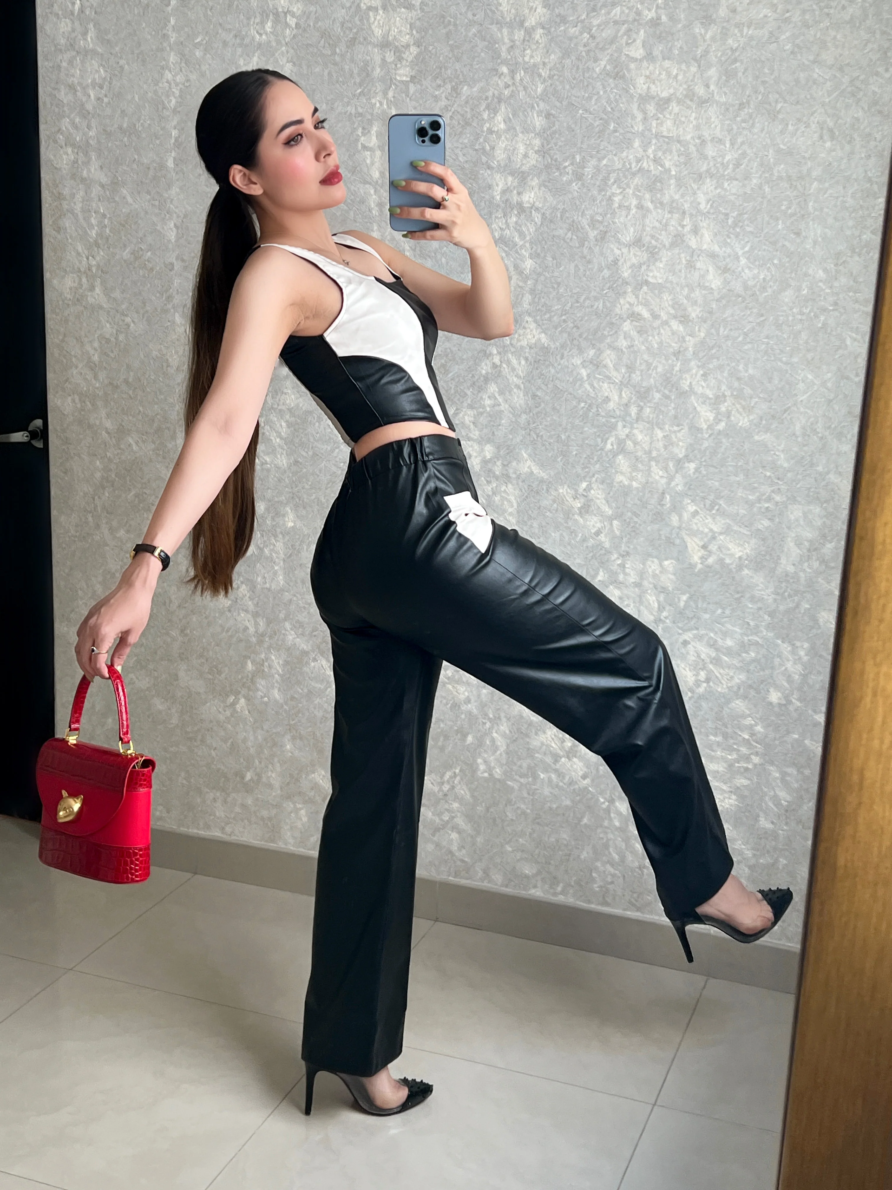 SET PANTALÓN CON TOP VINIPIEL - Image 2
