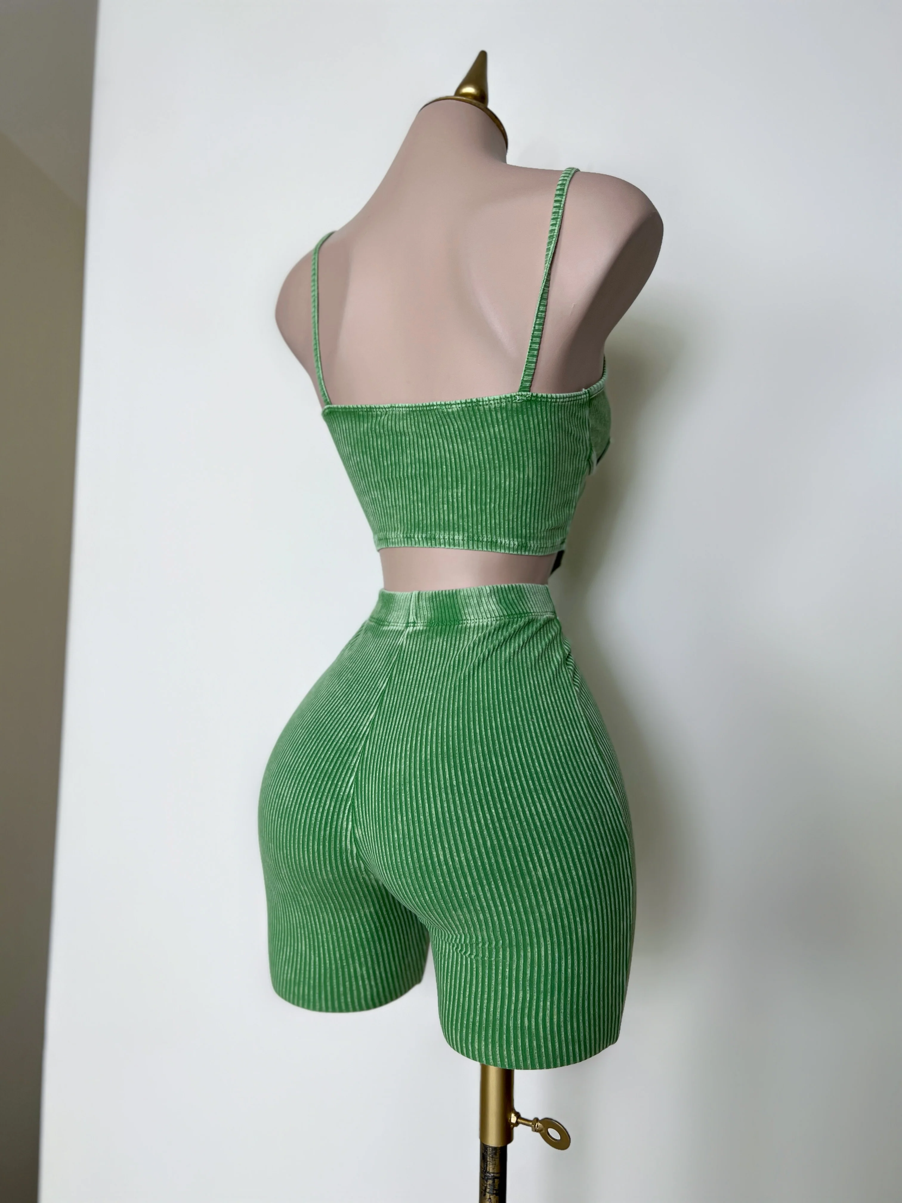 SET VERDE SHORT CON TOP - Image 3