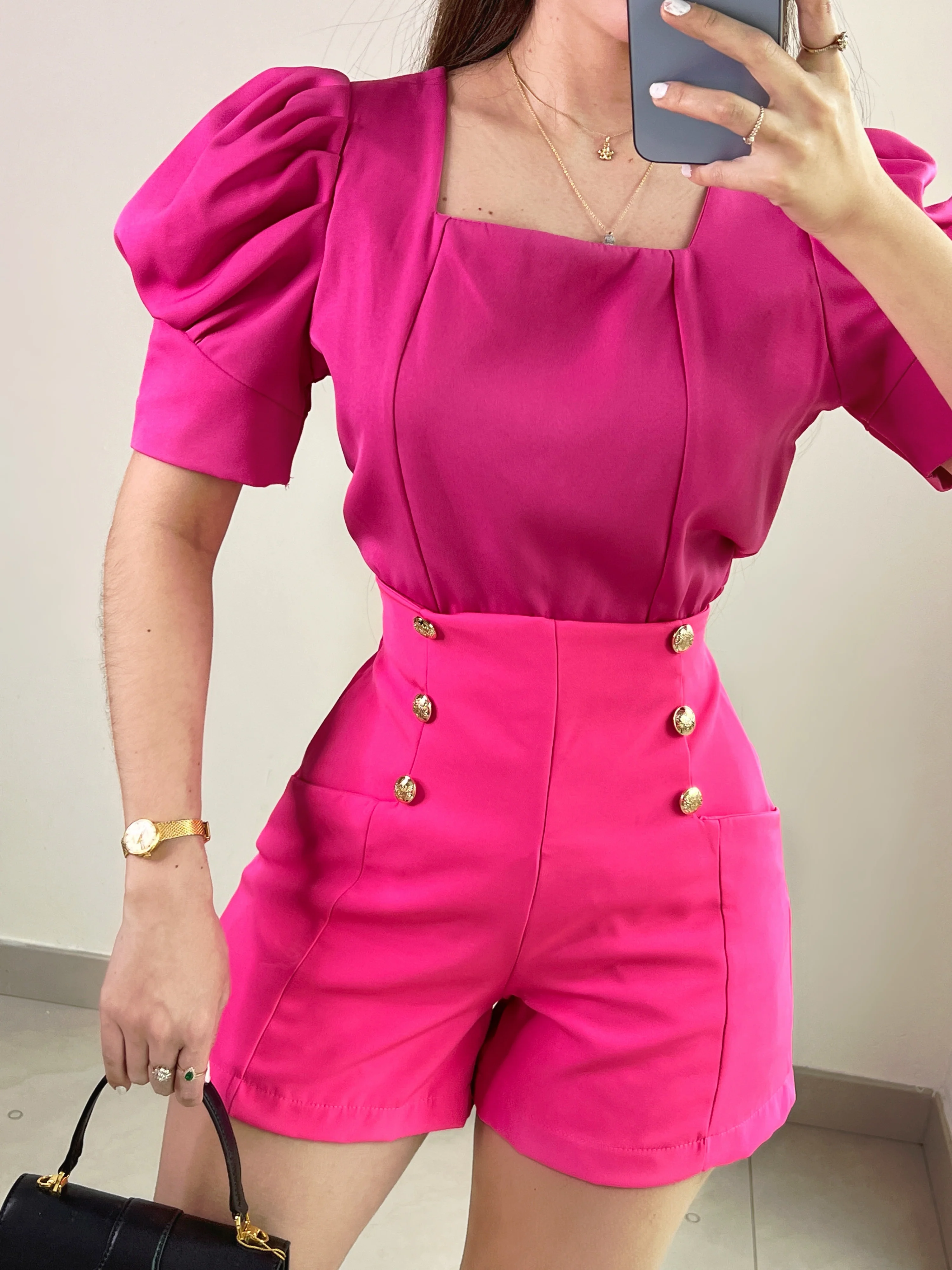 Short con botones rosa - Image 3