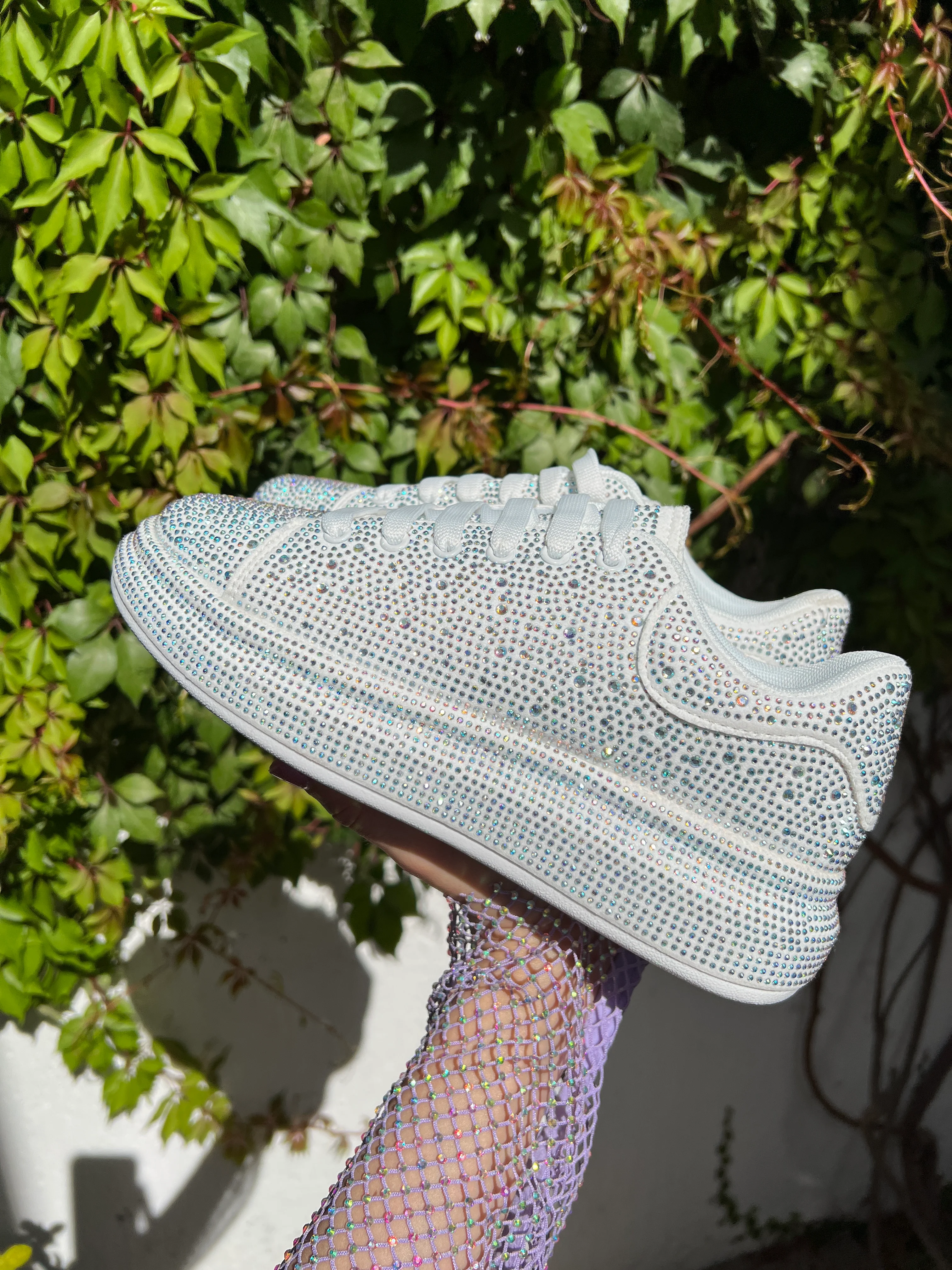 TENIS BLANCO CON PEDRERÍA - Image 7