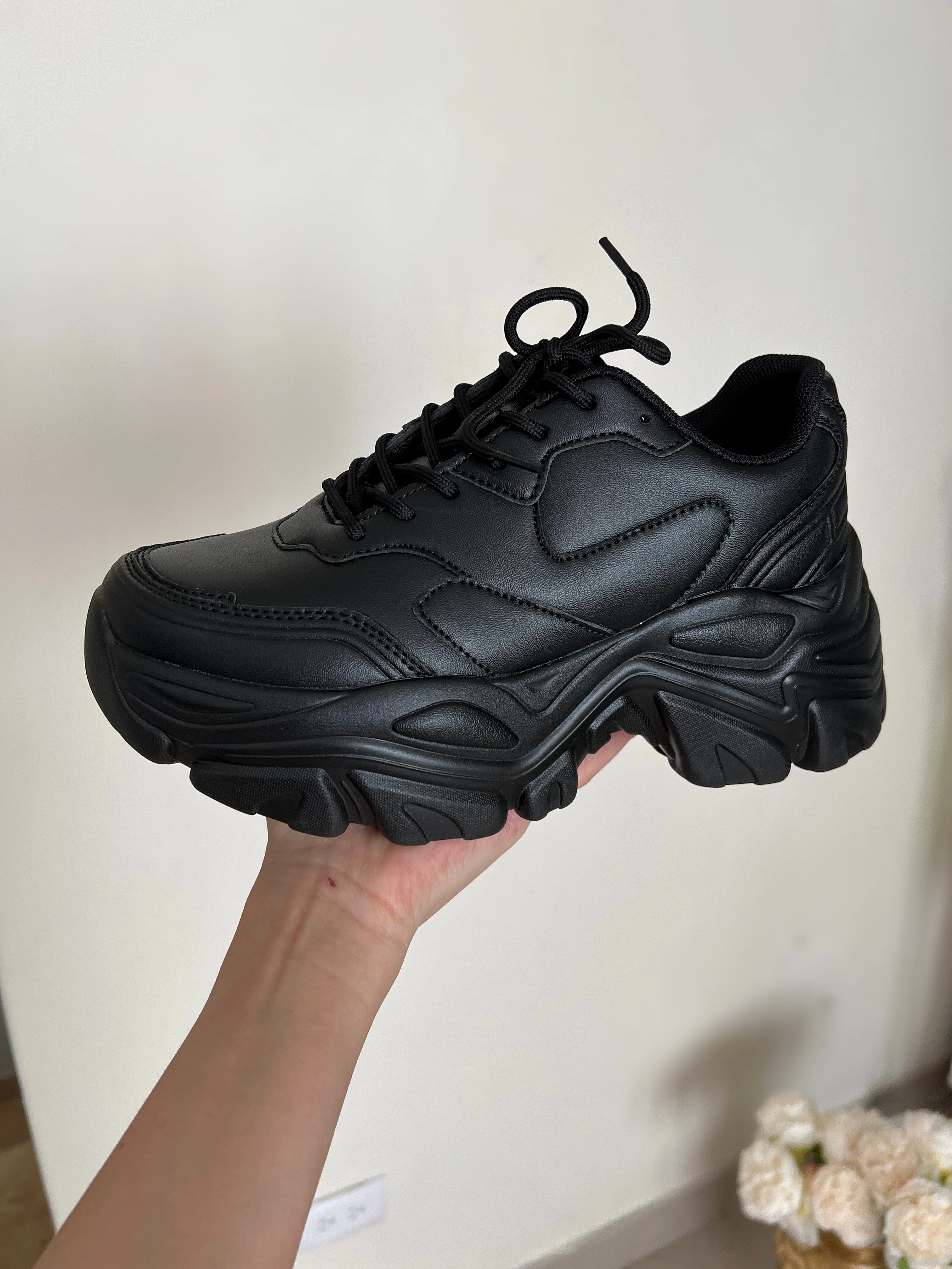 TENIS NEGROS PLATAFORMA - Image 3