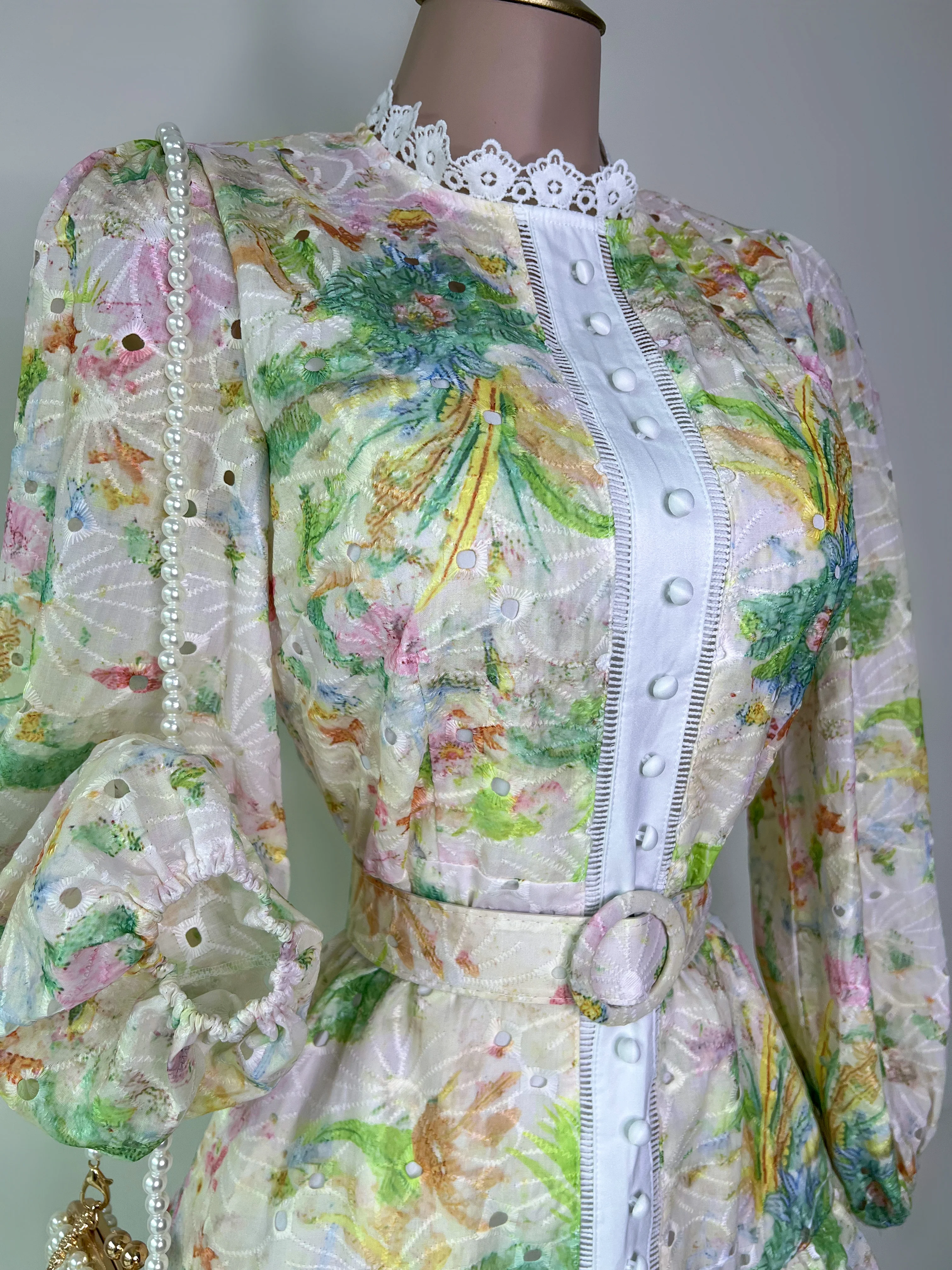 VESTIDO CORTO FLORAL - Image 4