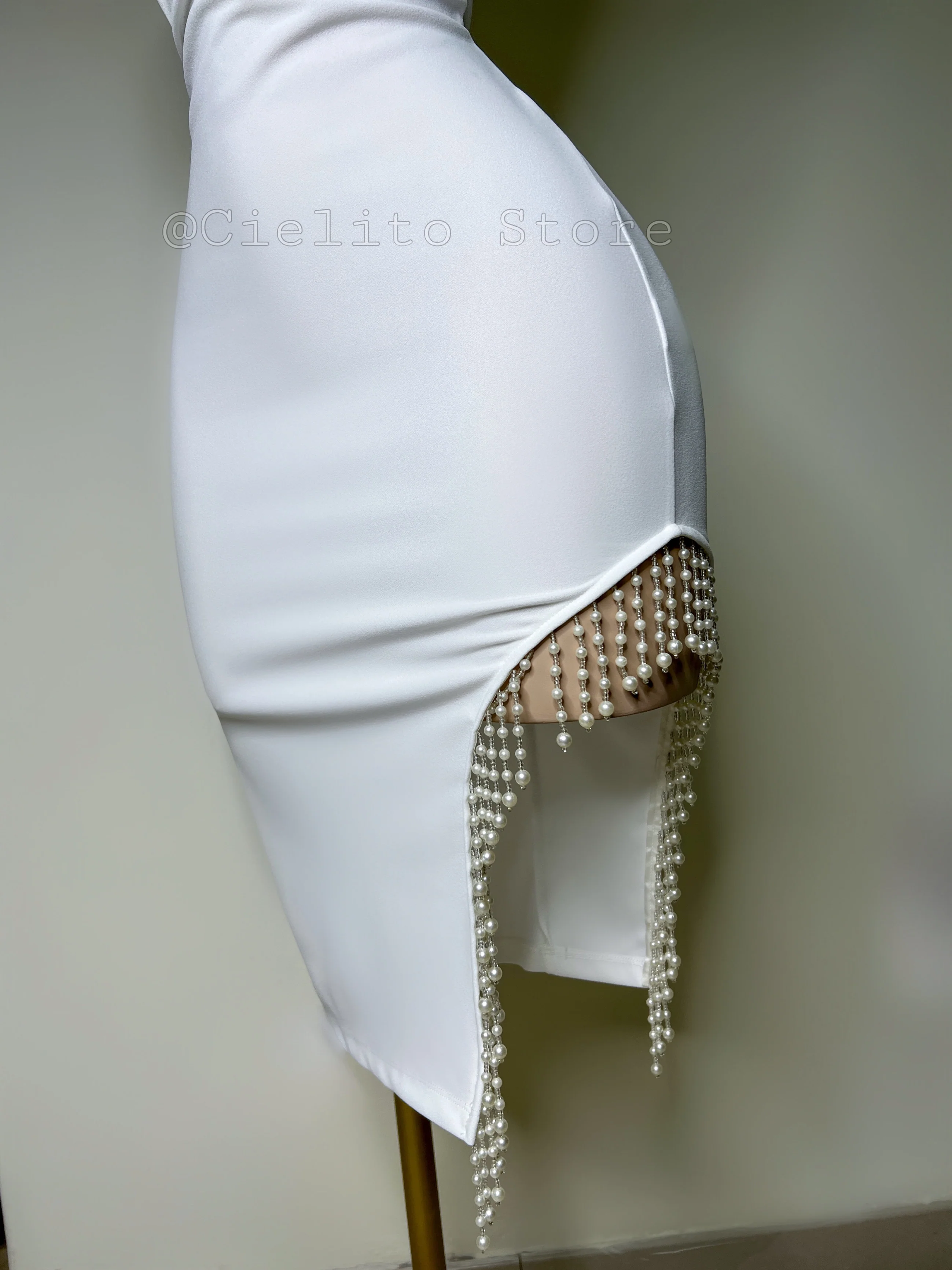 VESTIDO BLANCO CON PERLAS - Image 4