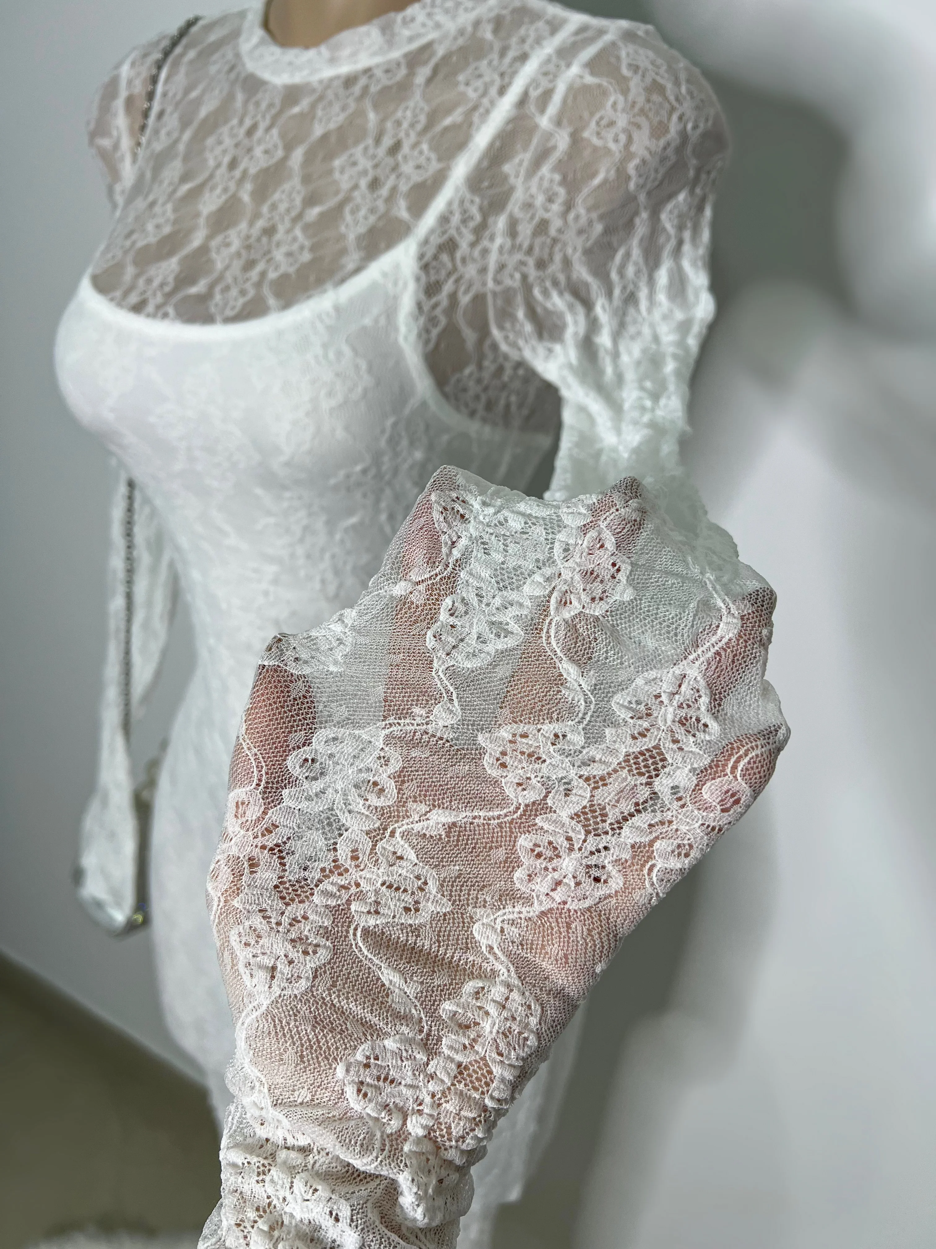 VESTIDO BLANCO DE ENCAJE - Image 3