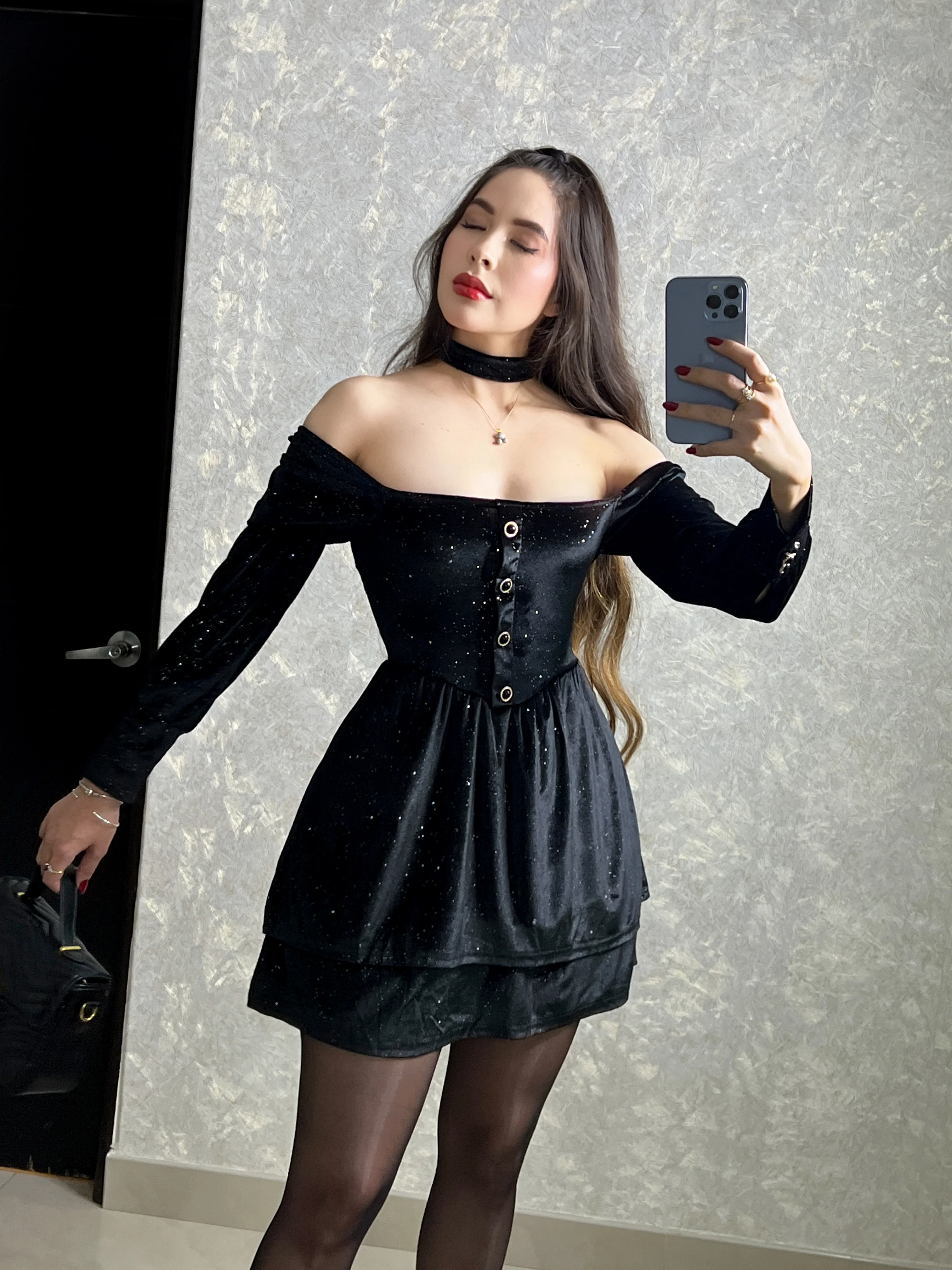 VESTIDO NEGRO CON DESTELLOS - Image 3