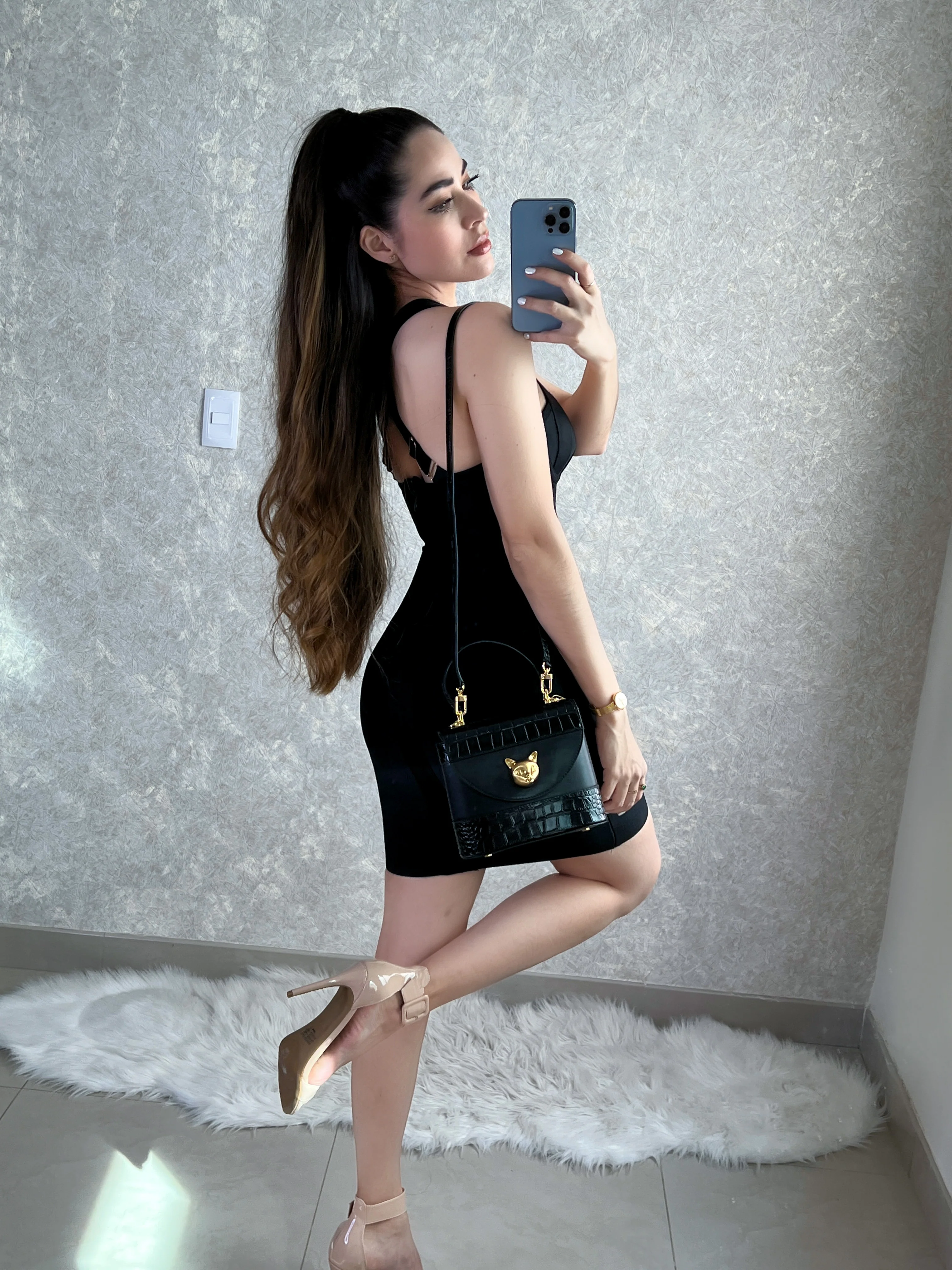 VESTIDO NEGRO CON TIRANTES - Image 4