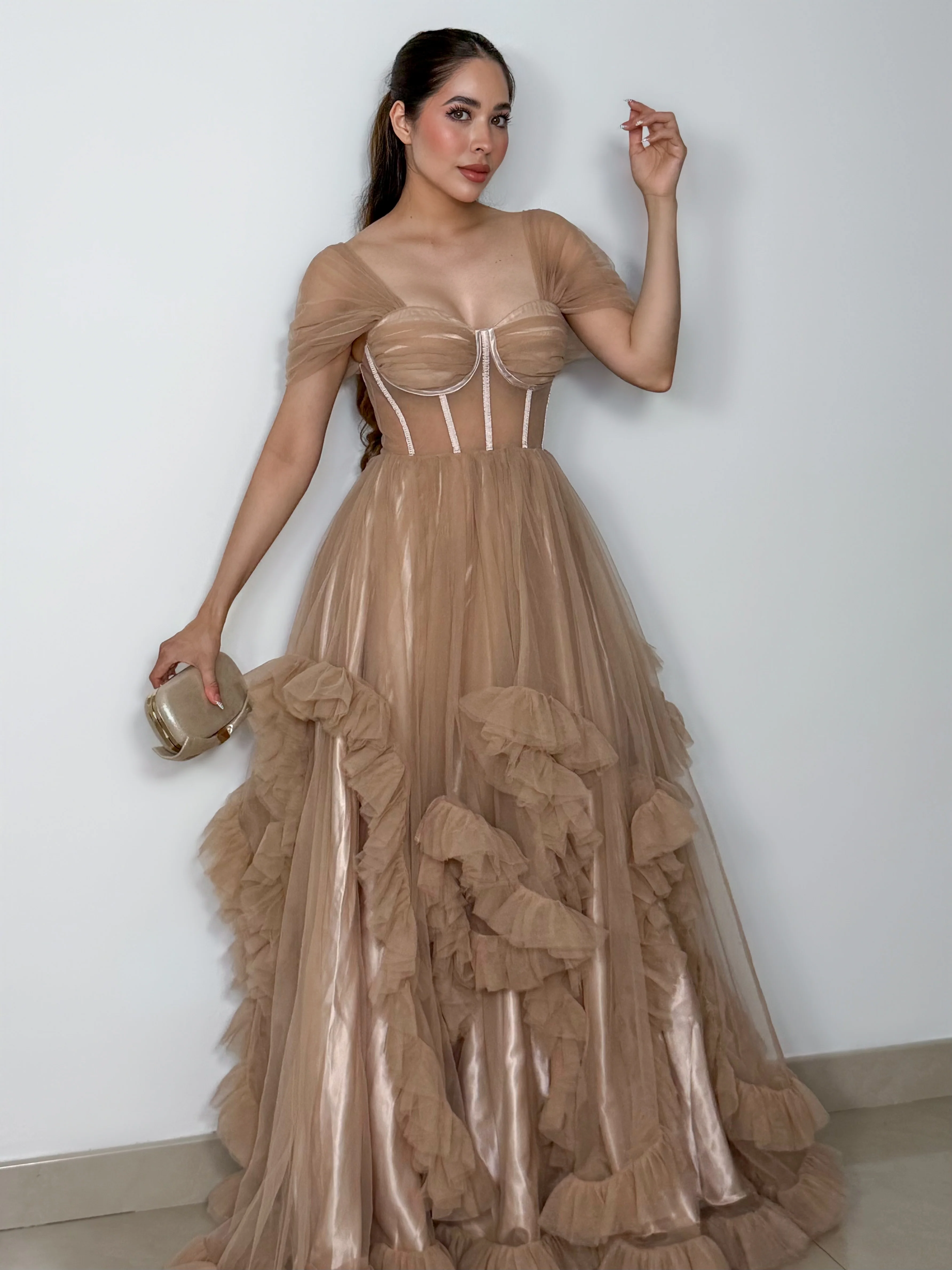 VESTIDO REGINA BEIGE