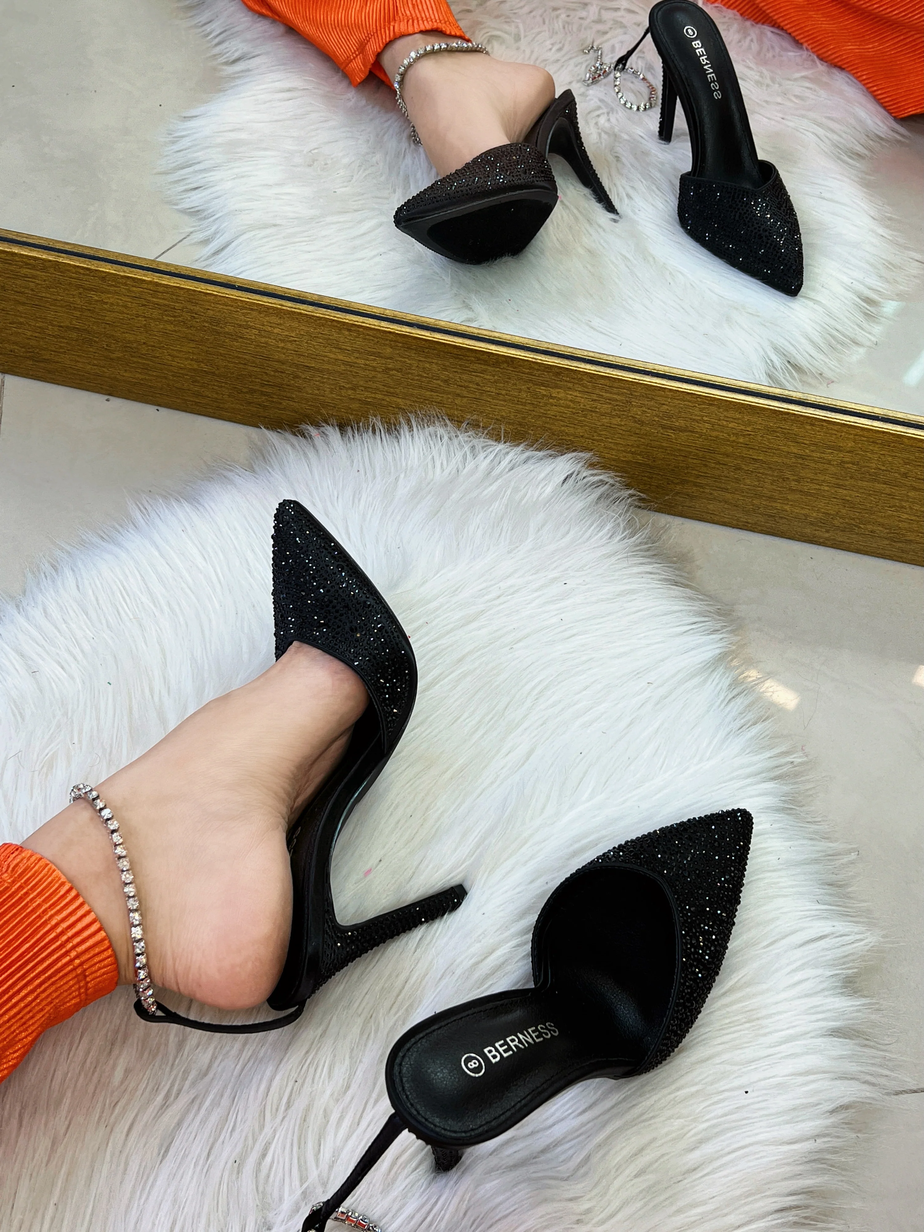 ZAPATILLA NEGRA DIAMANTE - Image 3